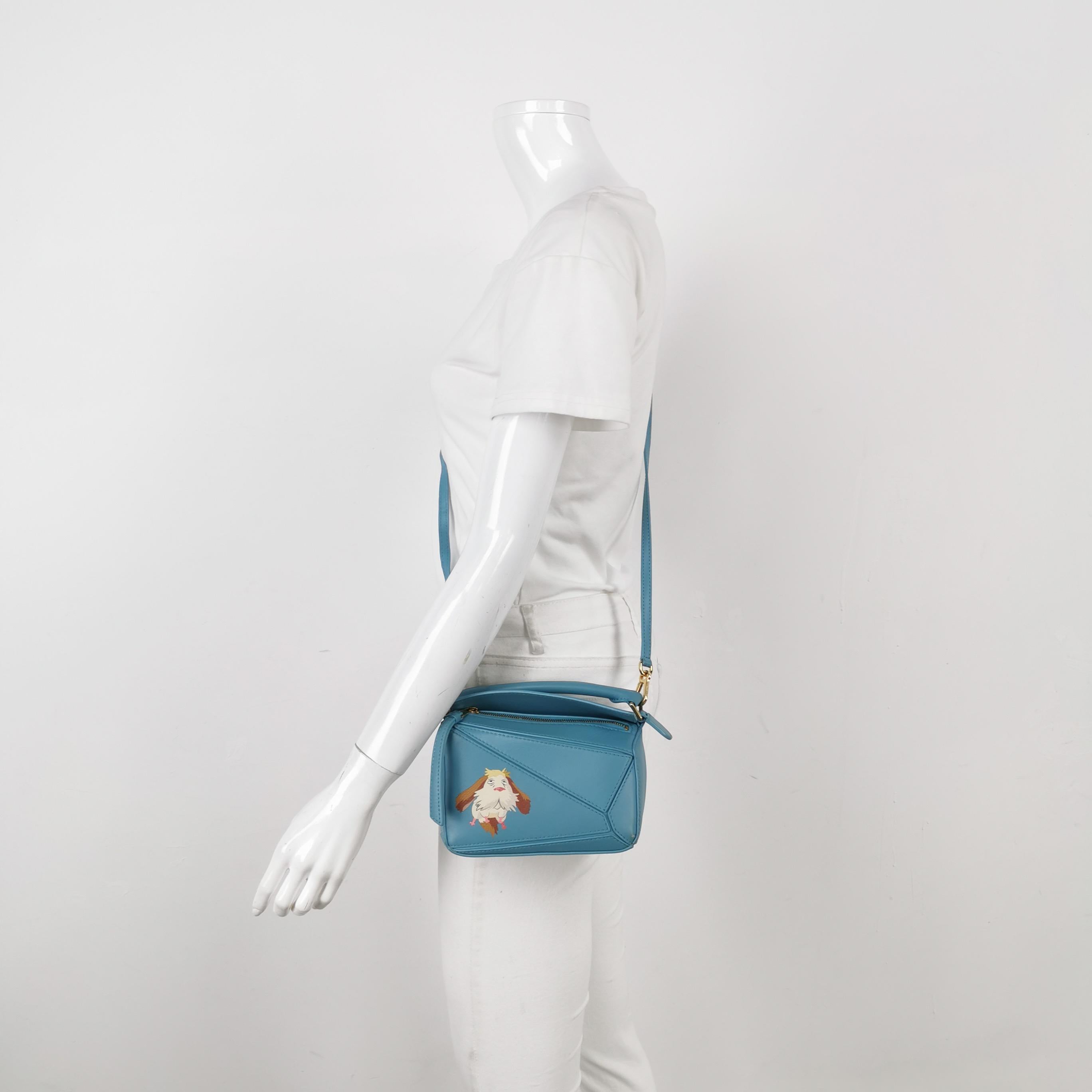 Donna Loewe x Studio's Moving Castle Studio Ghibli Collection Puzzle Mini Blue Dog in vendita