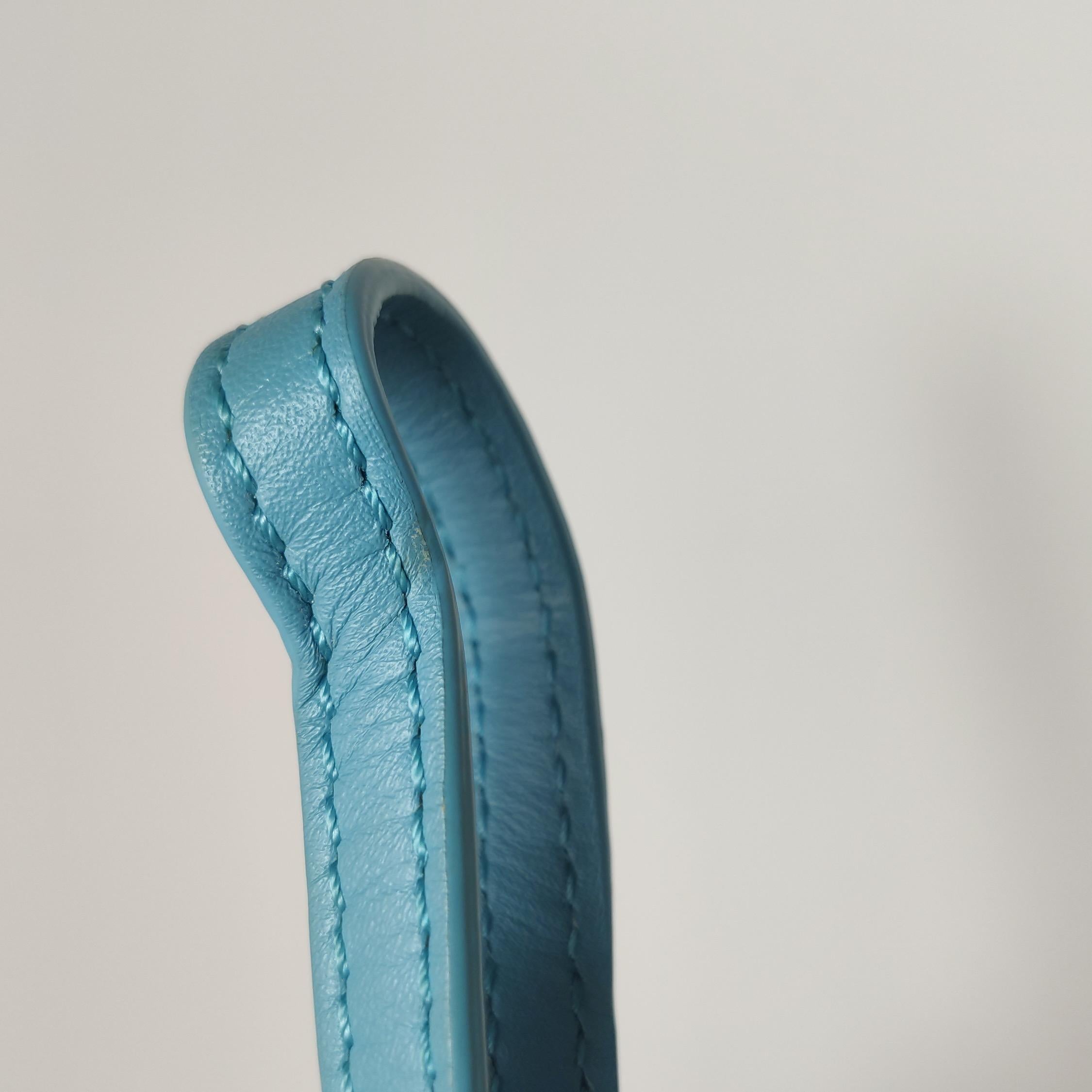 Loewe x Studio's Moving Castle Studio Ghibli Collection Puzzle Mini Blue Dog in vendita 5