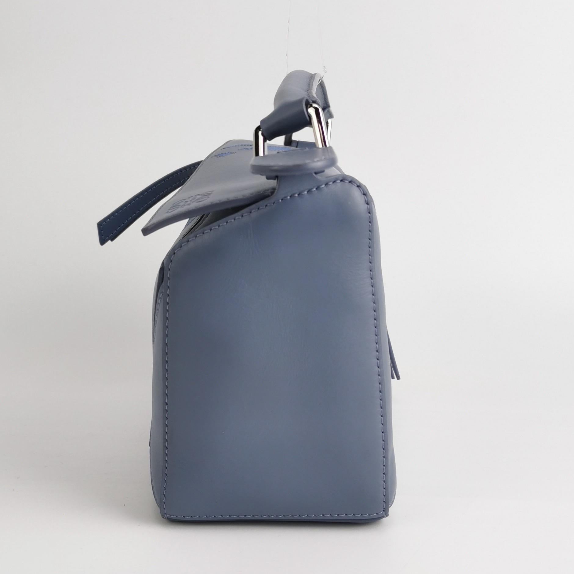 Grigio Loewe x Howl's Moving Castle Studio Ghibli Puzzle Calcifer Small MISTI blu in vendita