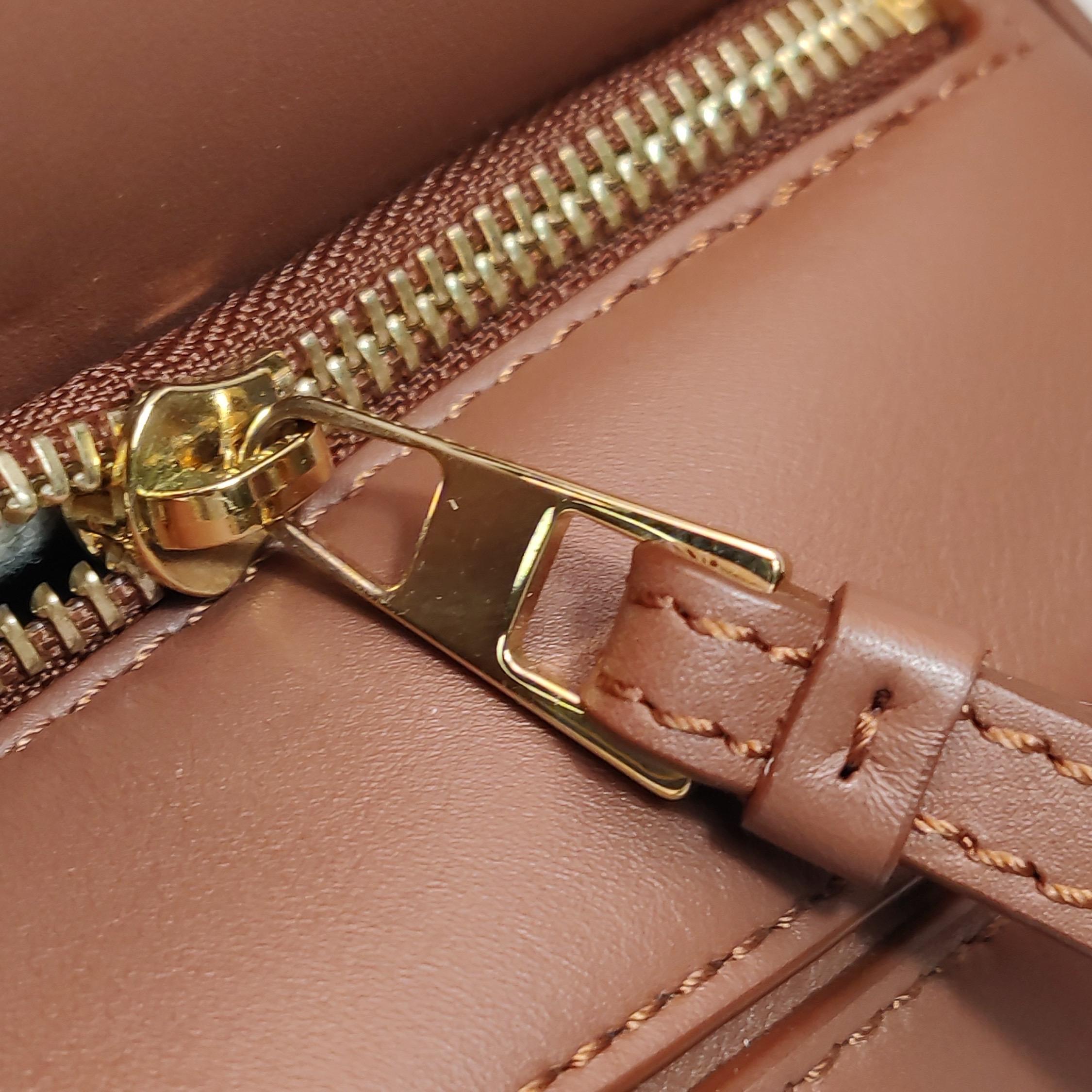 Loewe x Studio A Moving Castle Studio Ghibli Puzzle Calcifer Piccolo Tan Caramel in vendita 9