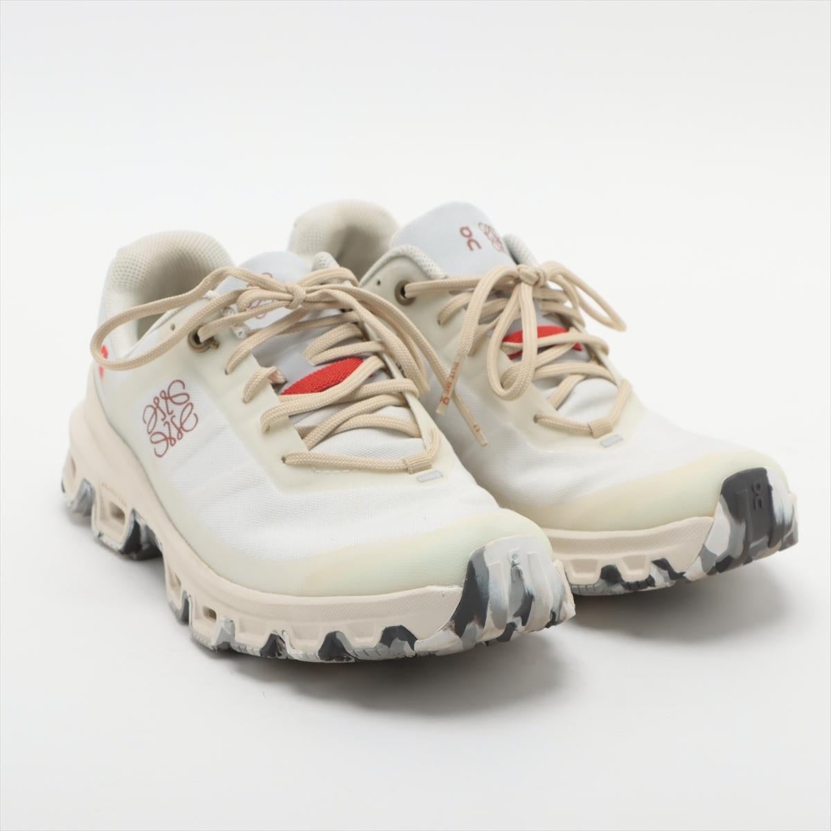 Loewe x On Cloud Ventures  Sneaker White x Beige In Good Condition In Humacao, PR