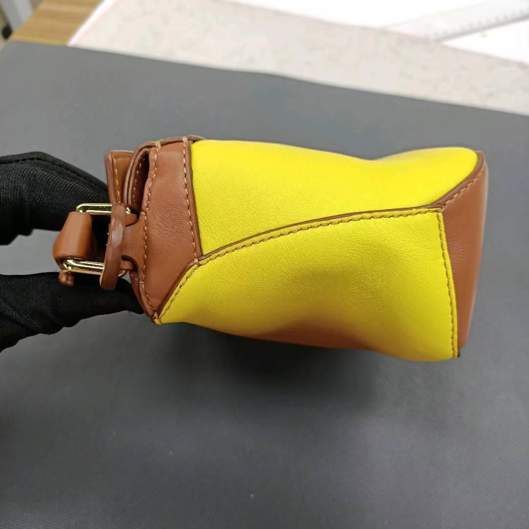 Loewe x Paula's Ibiza Degrade Puzzle Edge Mini Leather Lemon & Tan Crossbody Bag For Sale 7
