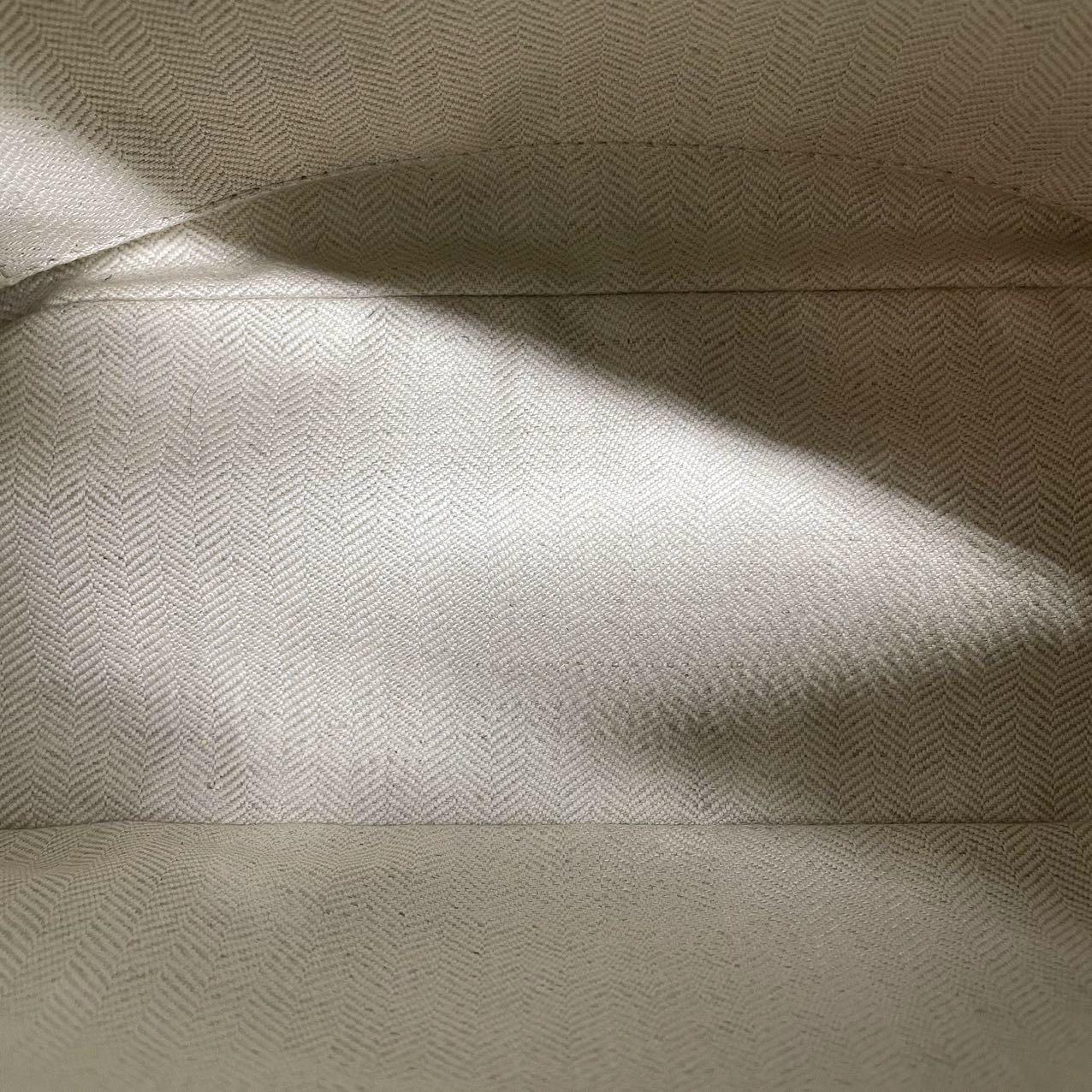 Loewe x Spirited Away Studio Ghibli Collection'S Puzzle Borsa a tracolla piccola blu in vendita 5