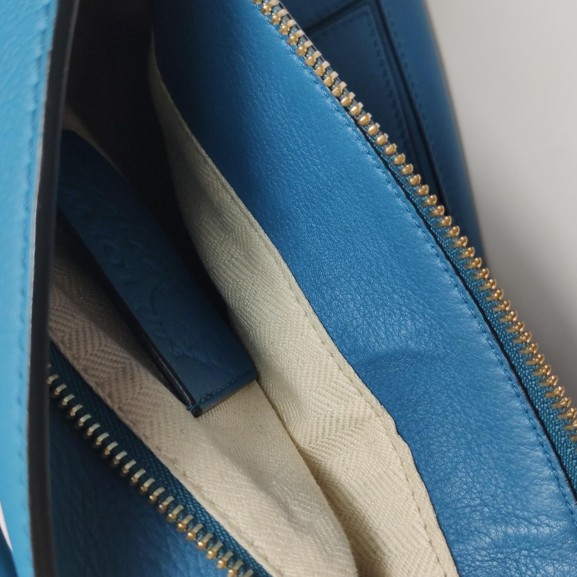 Loewe x Spirited Away Studio Ghibli Collection'S Puzzle Borsa a tracolla piccola blu in vendita 5