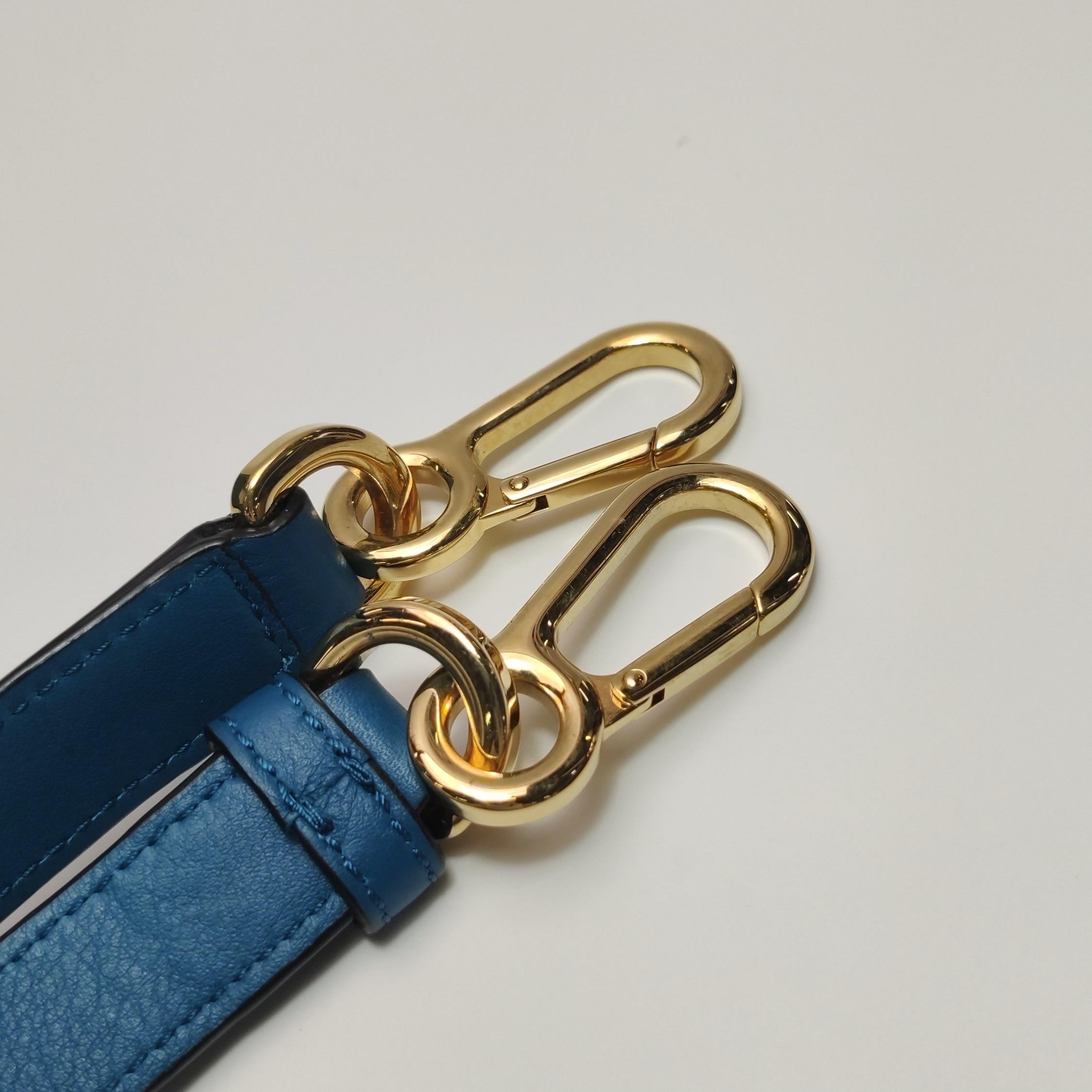 Loewe x Spirited Away Studio Ghibli Collection'S Puzzle Borsa a tracolla piccola blu in vendita 8