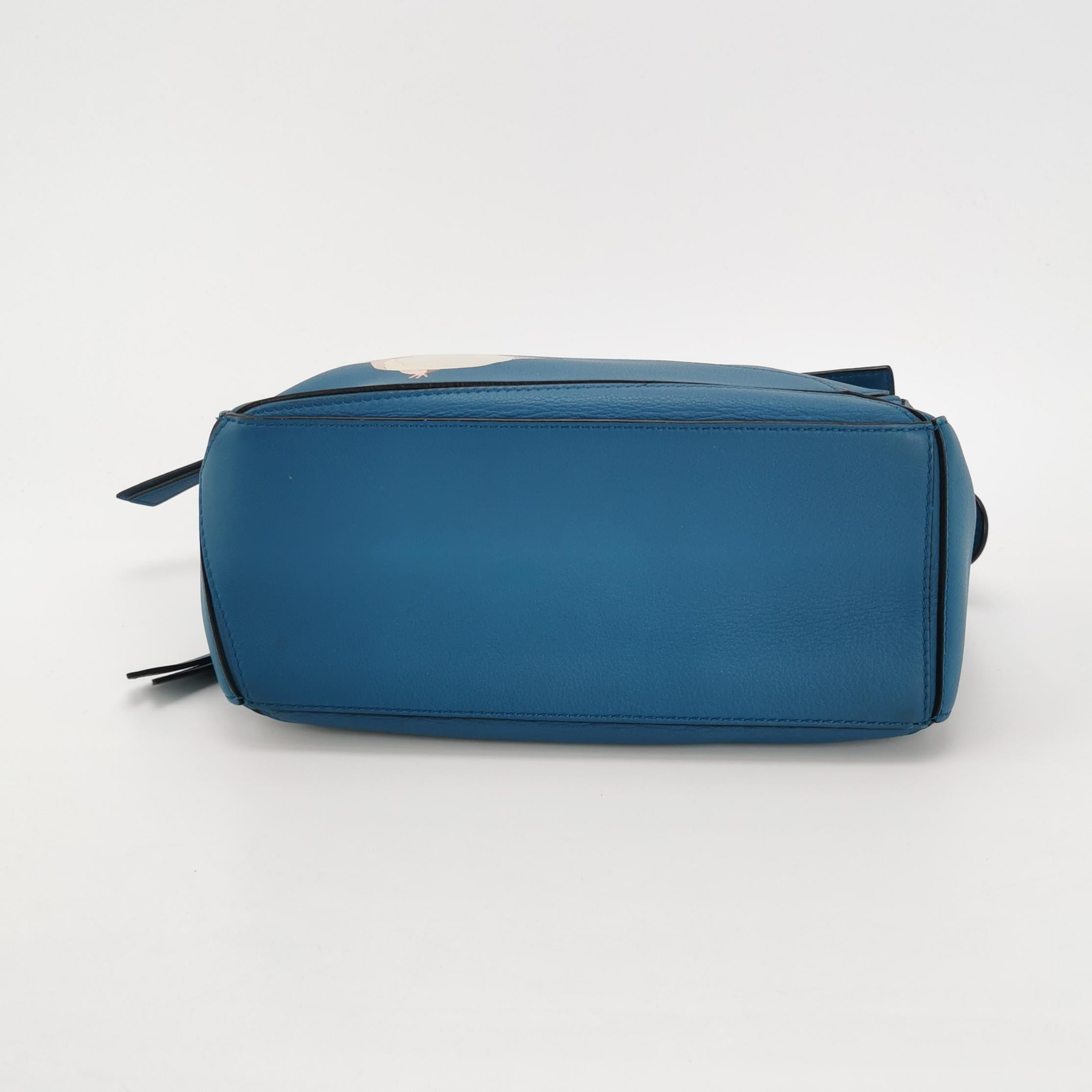 Loewe x Spirited Away Studio Ghibli Collection'S Puzzle Borsa a tracolla piccola blu in vendita 3