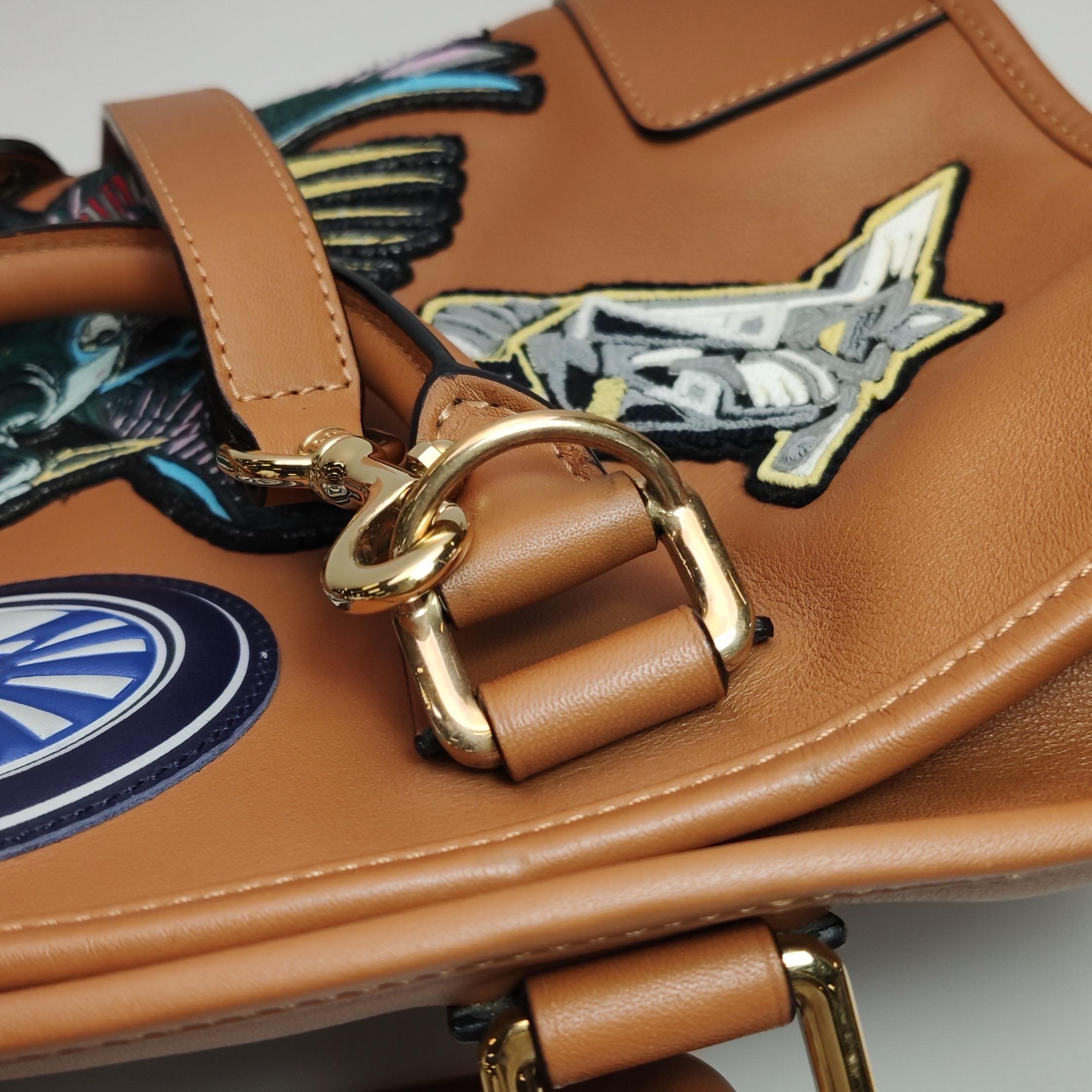 Loewe x Star Wars Amazona Mediana 36 Piel Estampada Marrón Fuego Con Correa en venta 11