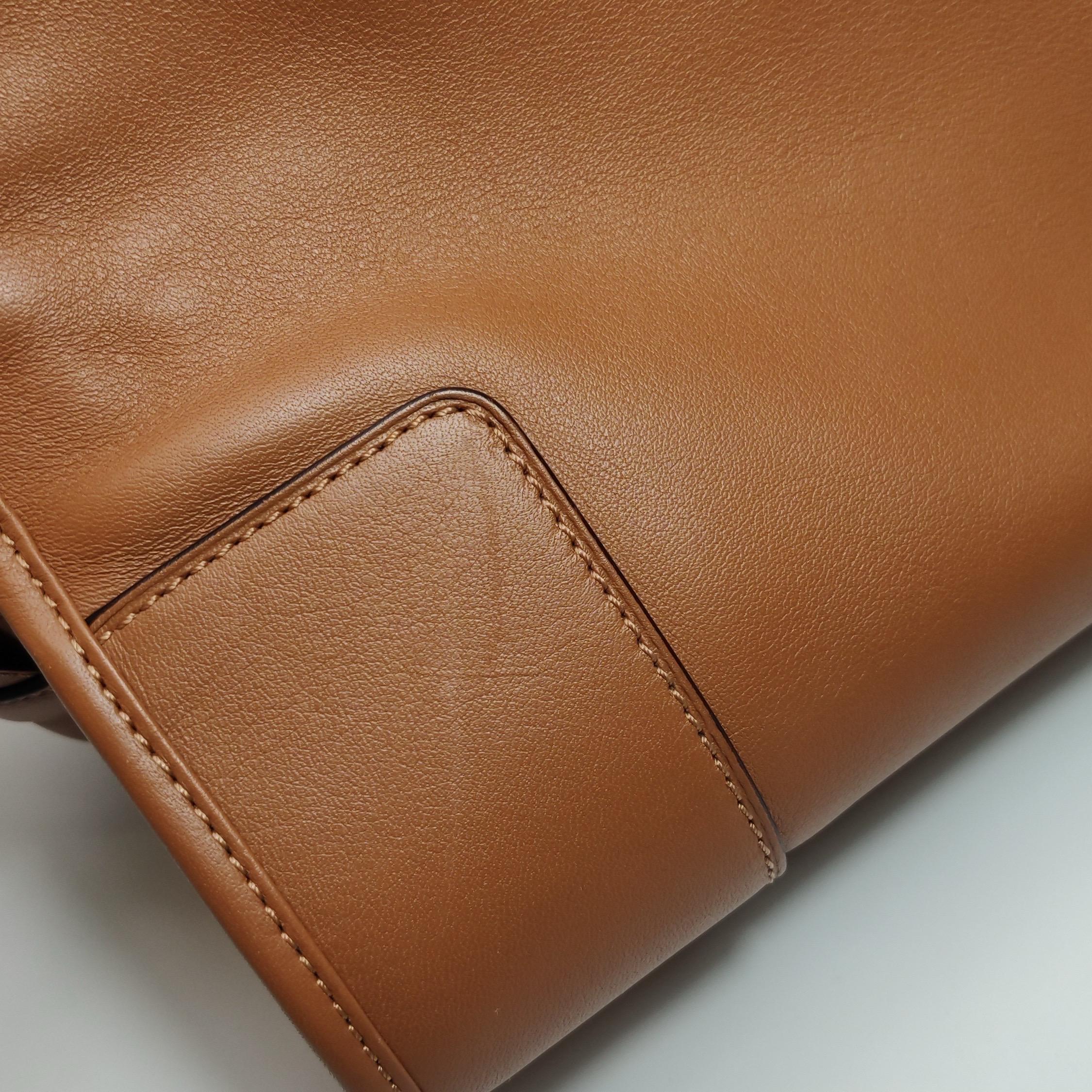 Loewe x Star Wars Amazona Mediana 36 Piel Estampada Marrón Fuego Con Correa en venta 12