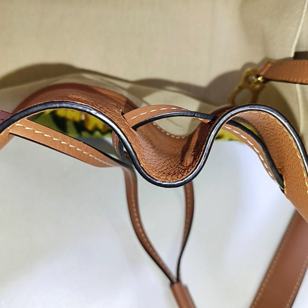Loewe x William de Morgan Hammock Mini Tan Brown Yellow Flower Embroidery For Sale 1