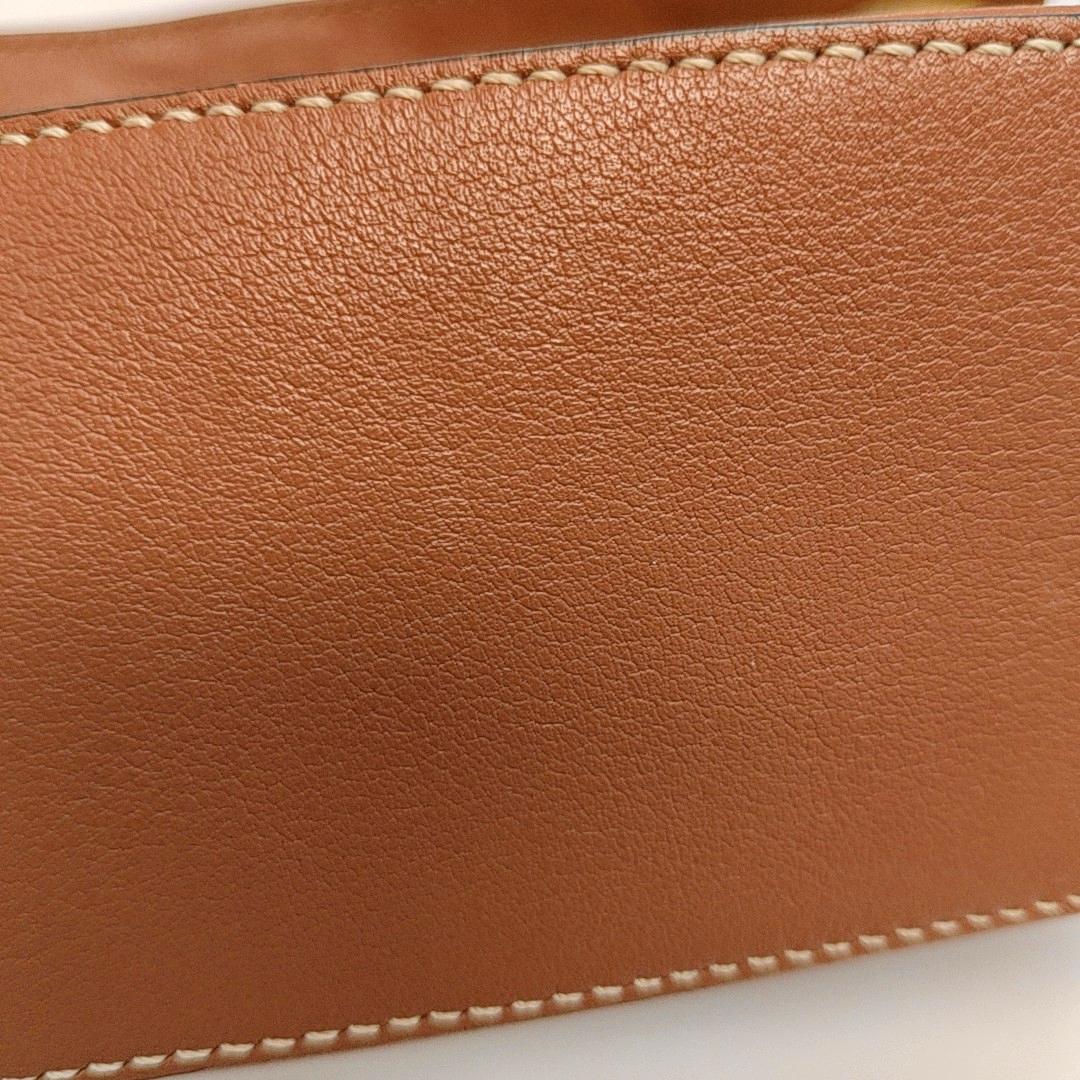 Loewe x William De Morgan Mini Puzzle brodé Brown Yellow Multicolor en vente 8