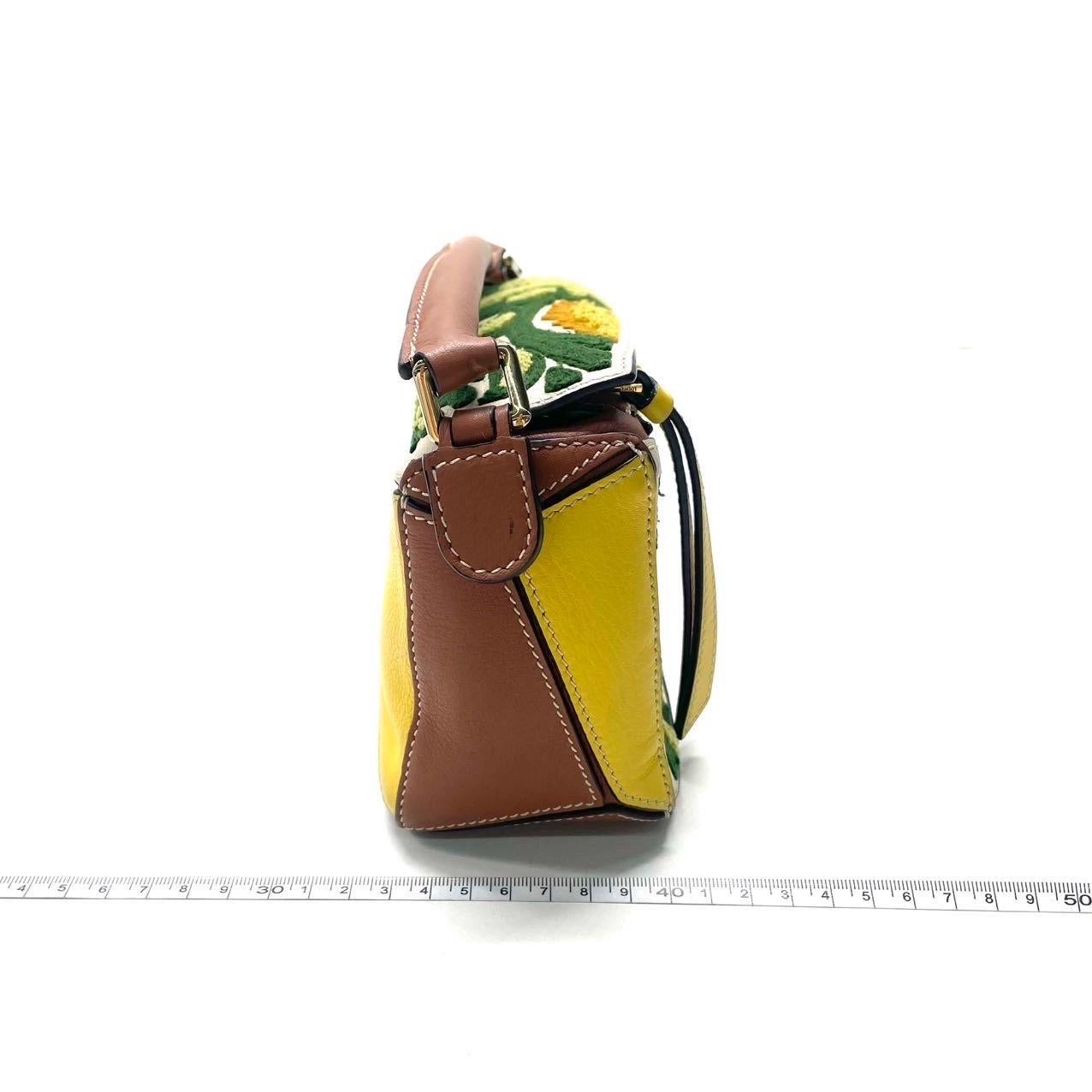 Loewe x William De Morgan Puzzle Mini brodé jaune multicolore Pour femmes en vente