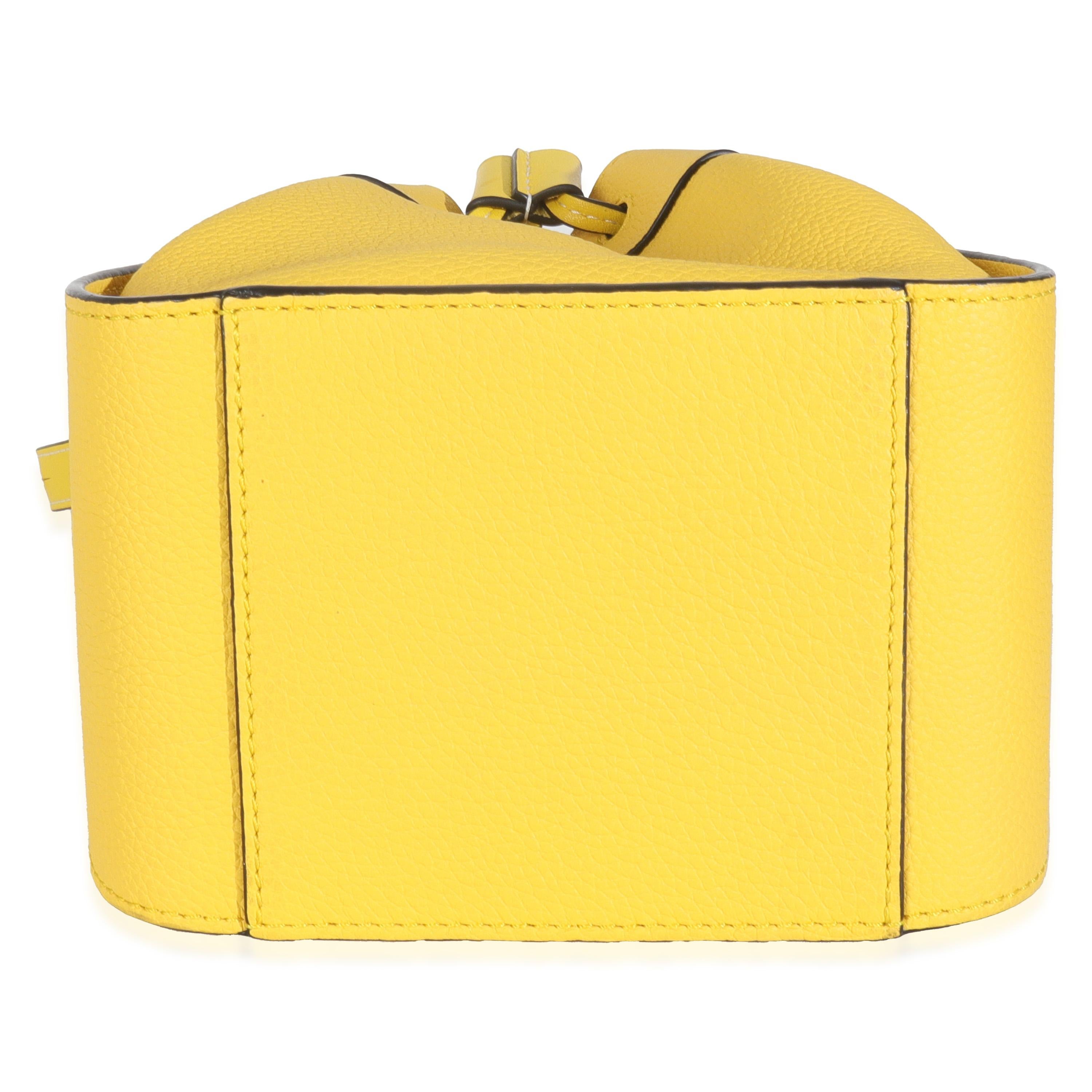 Loewe Gelbes genarbtes Kalbsleder Mini-Hängematte im Angebot 3
