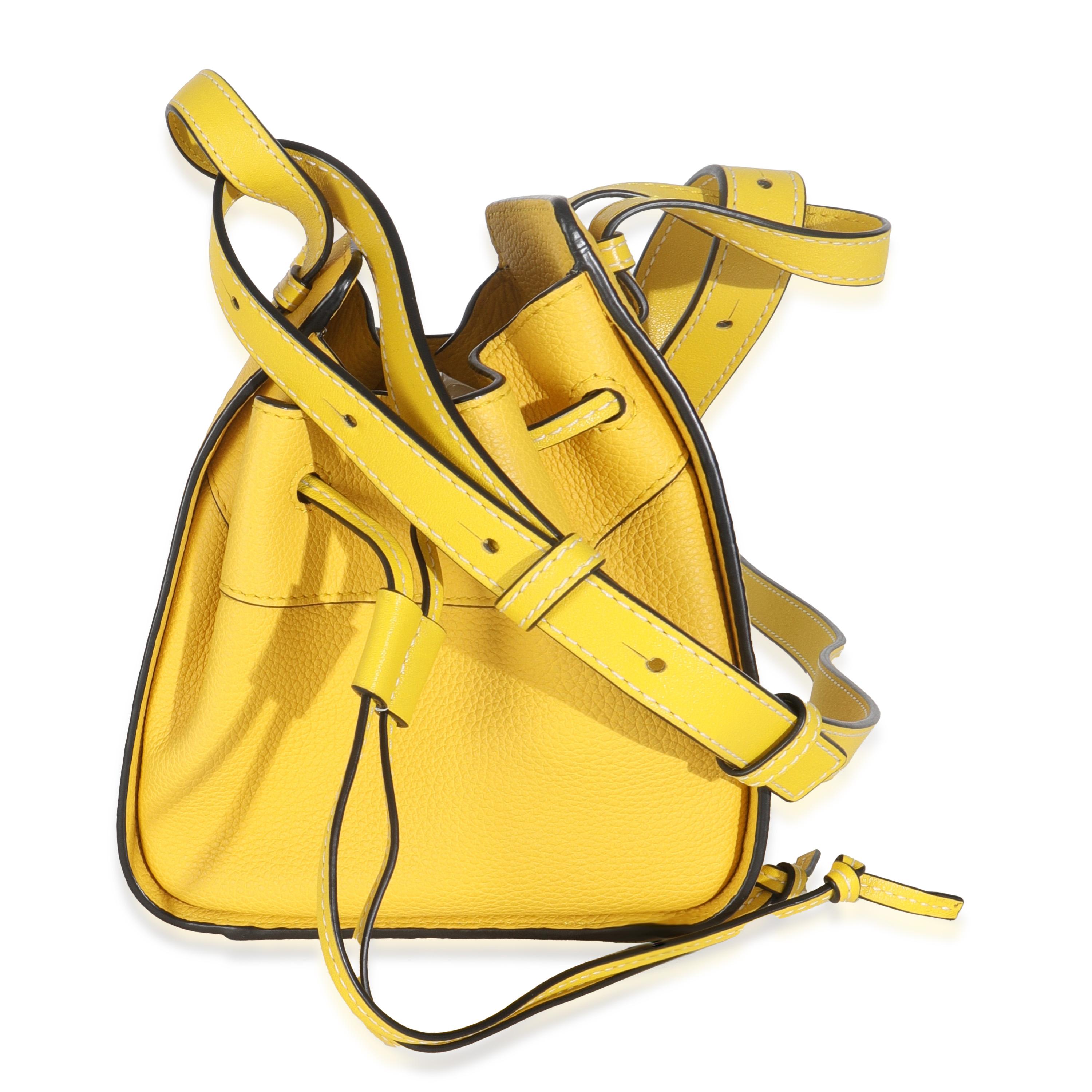 Loewe Gelbes genarbtes Kalbsleder Mini-Hängematte im Angebot 4