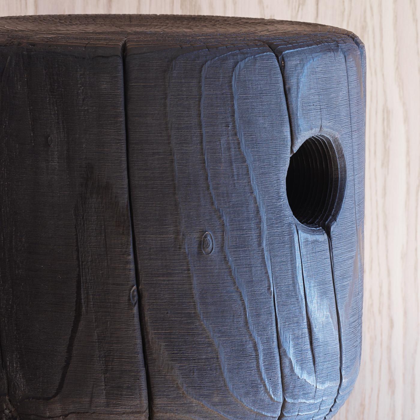 Fait main Tabouret en cèdre brûlé Lofi en vente