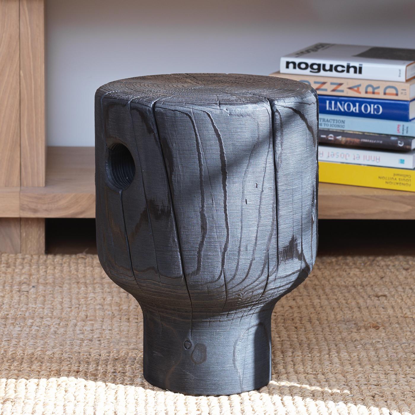 Lofi Burnt Cedar Stool In New Condition For Sale In Paris, FR