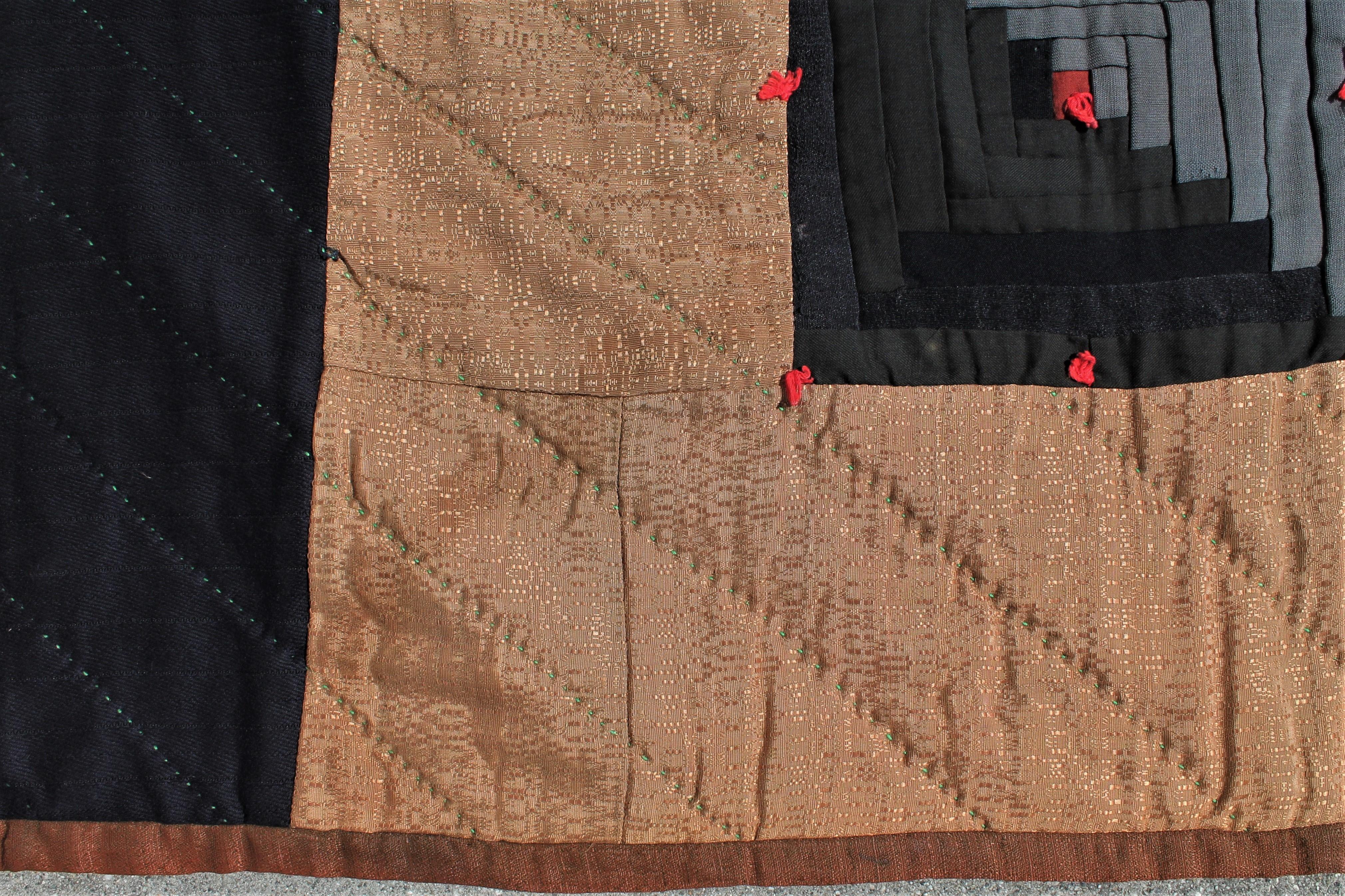 American Log Cabin Tied Quilt For Sale