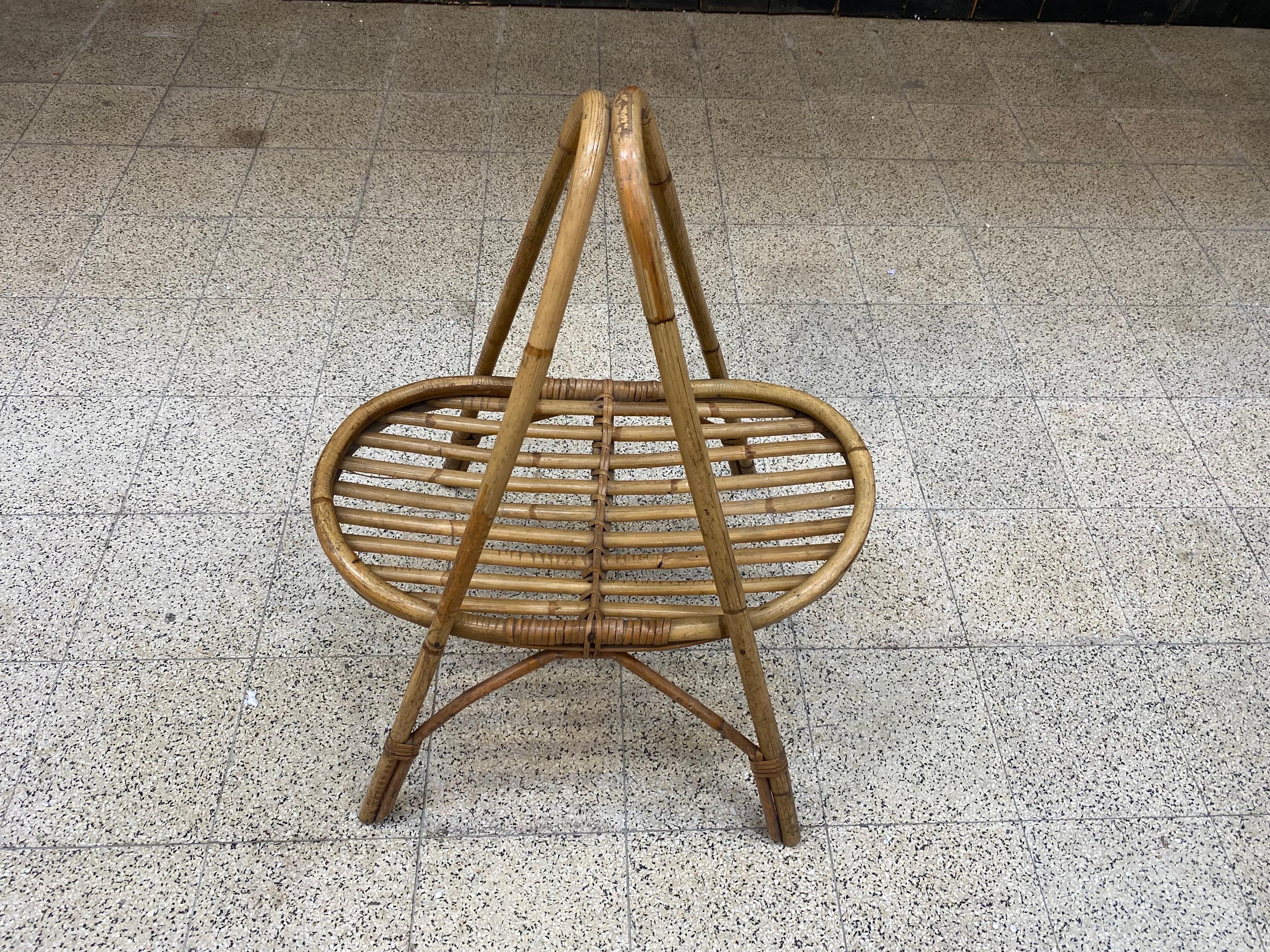 Porte-bûches en bambou vers 1960.