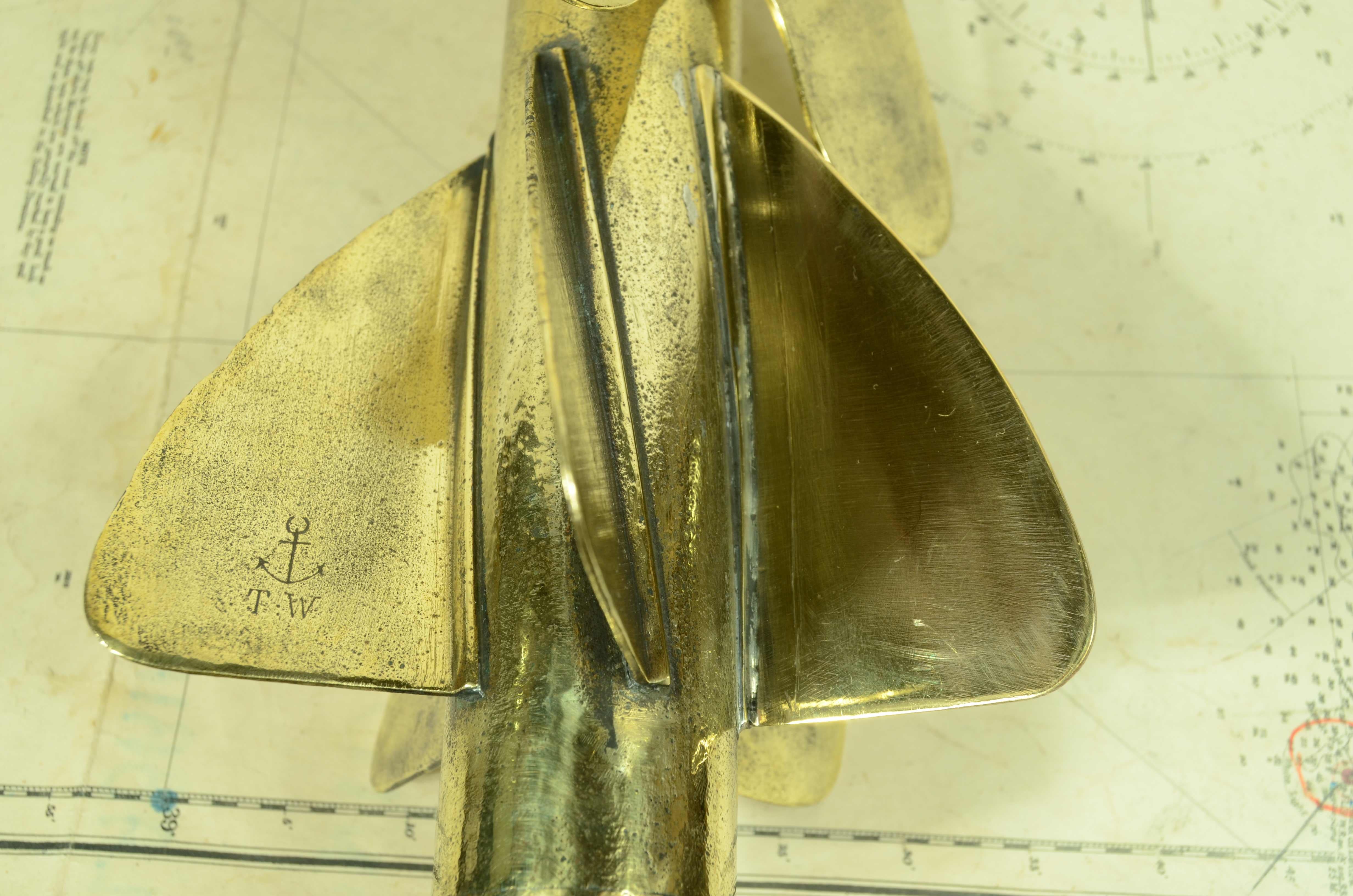 Brass nautical log or solcometer in the shape of a  speargun, signed T. Walker's 1870 For Sale 12