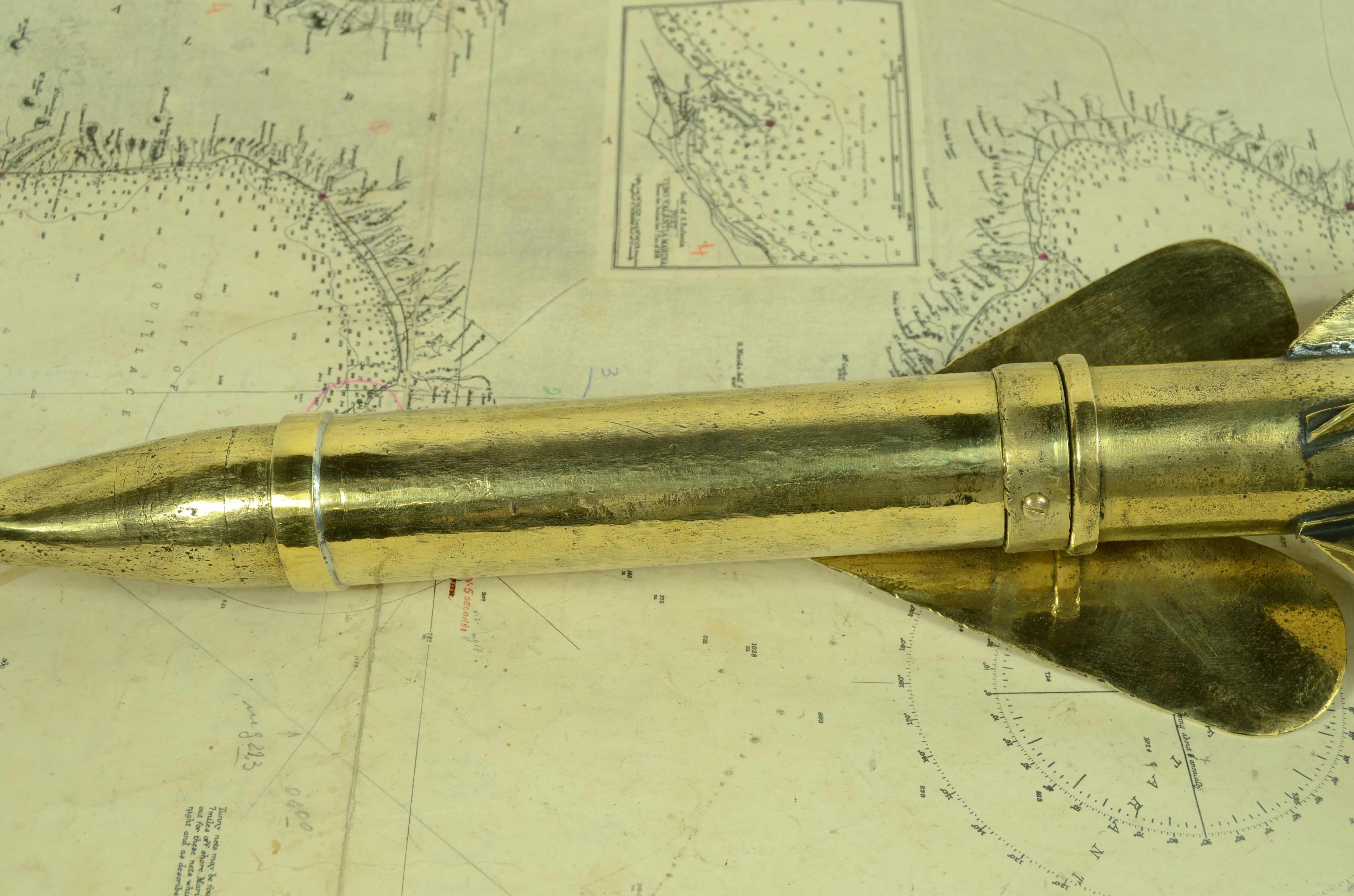 Brass nautical log or solcometer in the shape of a  speargun, signed T. Walker's 1870 For Sale 14