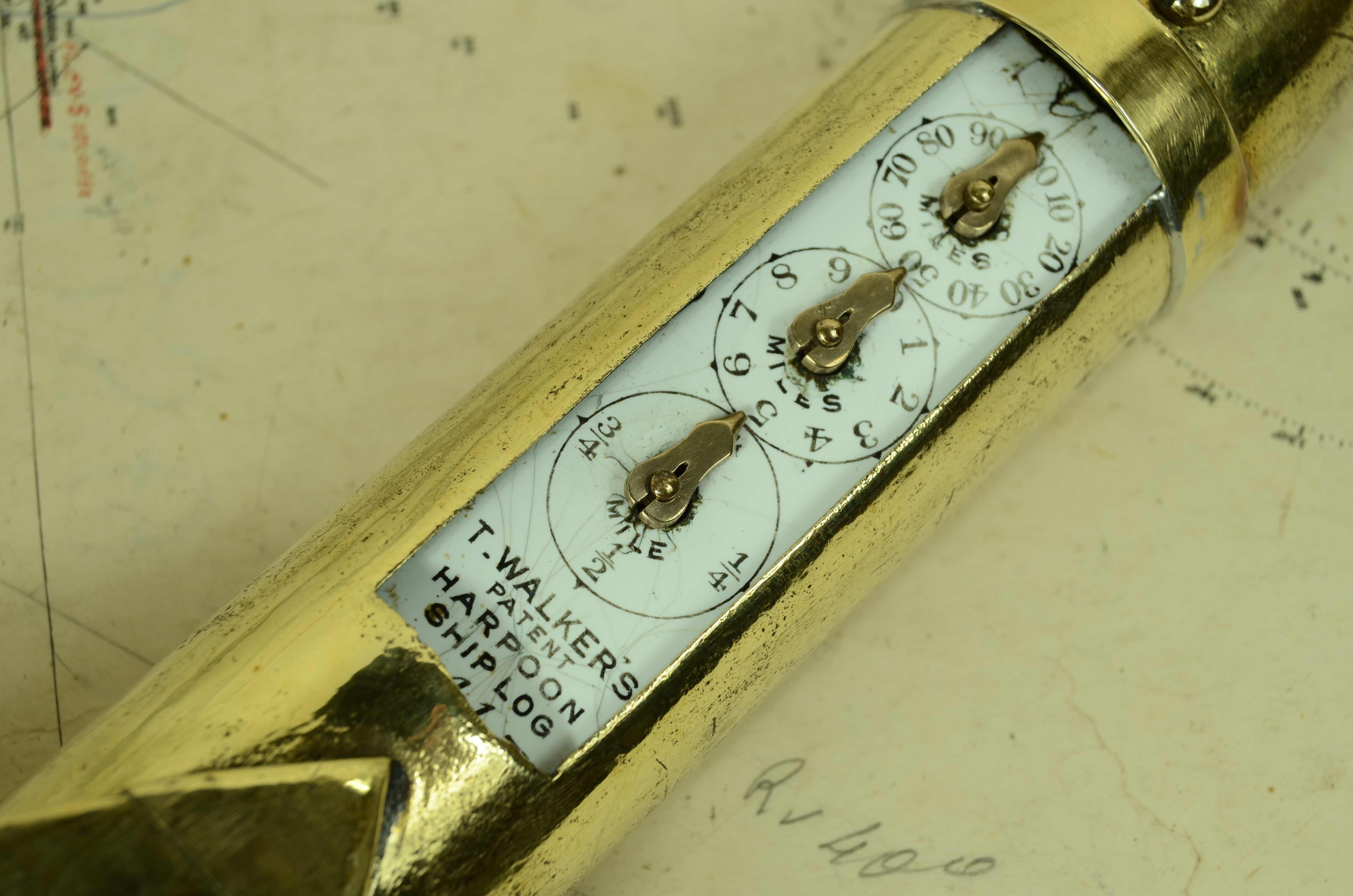 Brass nautical log or solcometer in the shape of a  speargun, signed T. Walker's 1870 For Sale 4