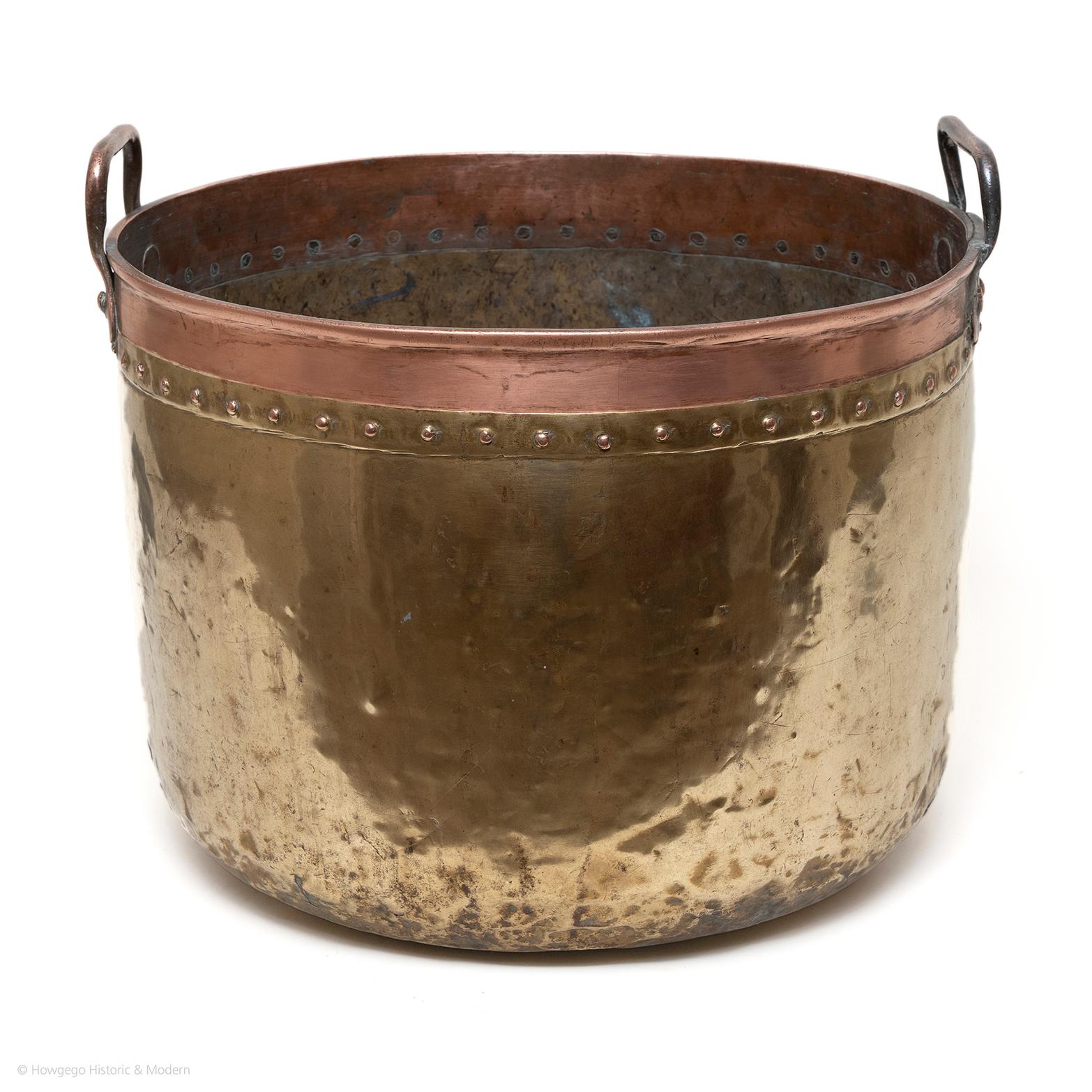 Logbin Brass Copper Rivets Planter In Good Condition For Sale In BUNGAY, SUFFOLK