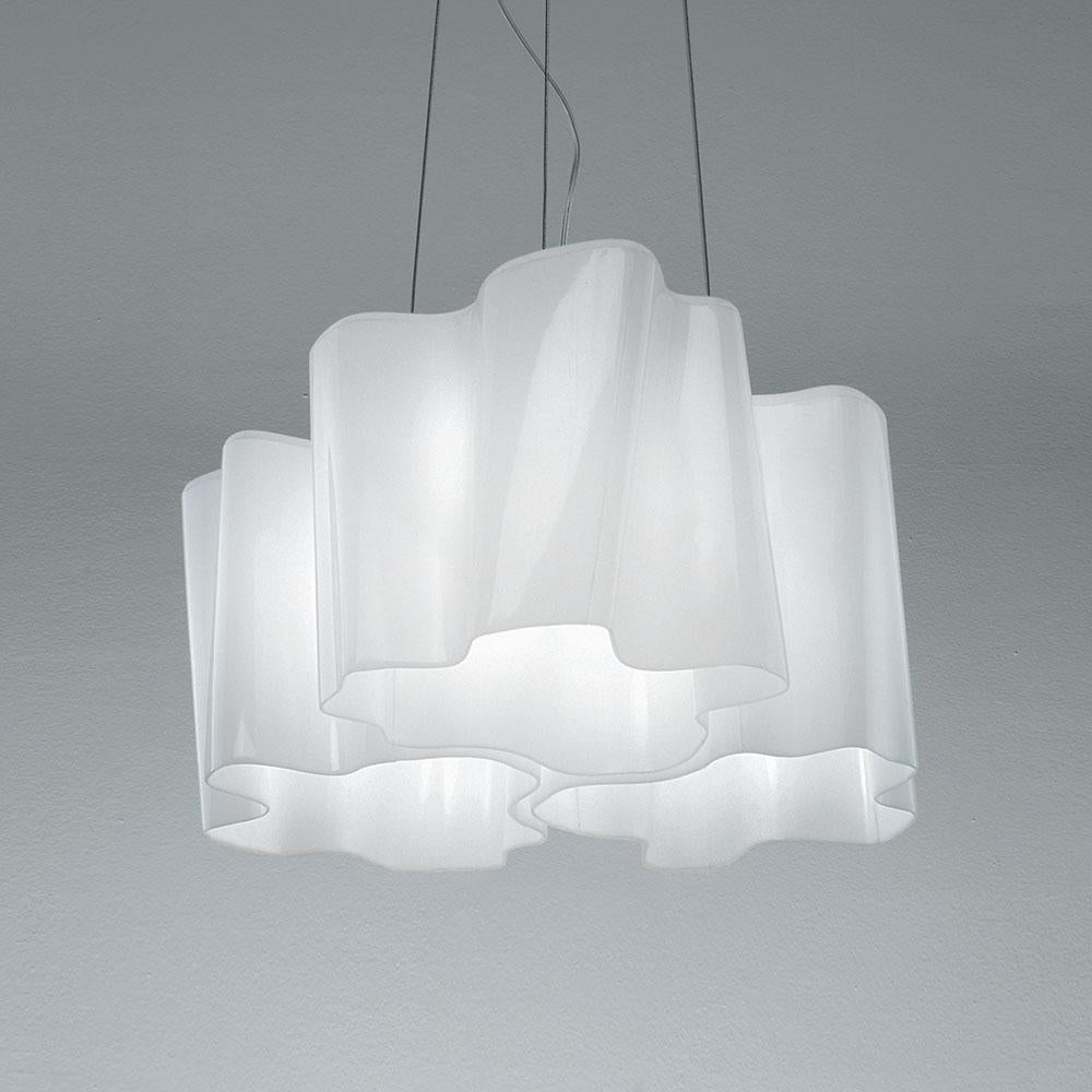 italien Plafonnier Logico Triple Nested en blanc laiteux pour Artemide en vente