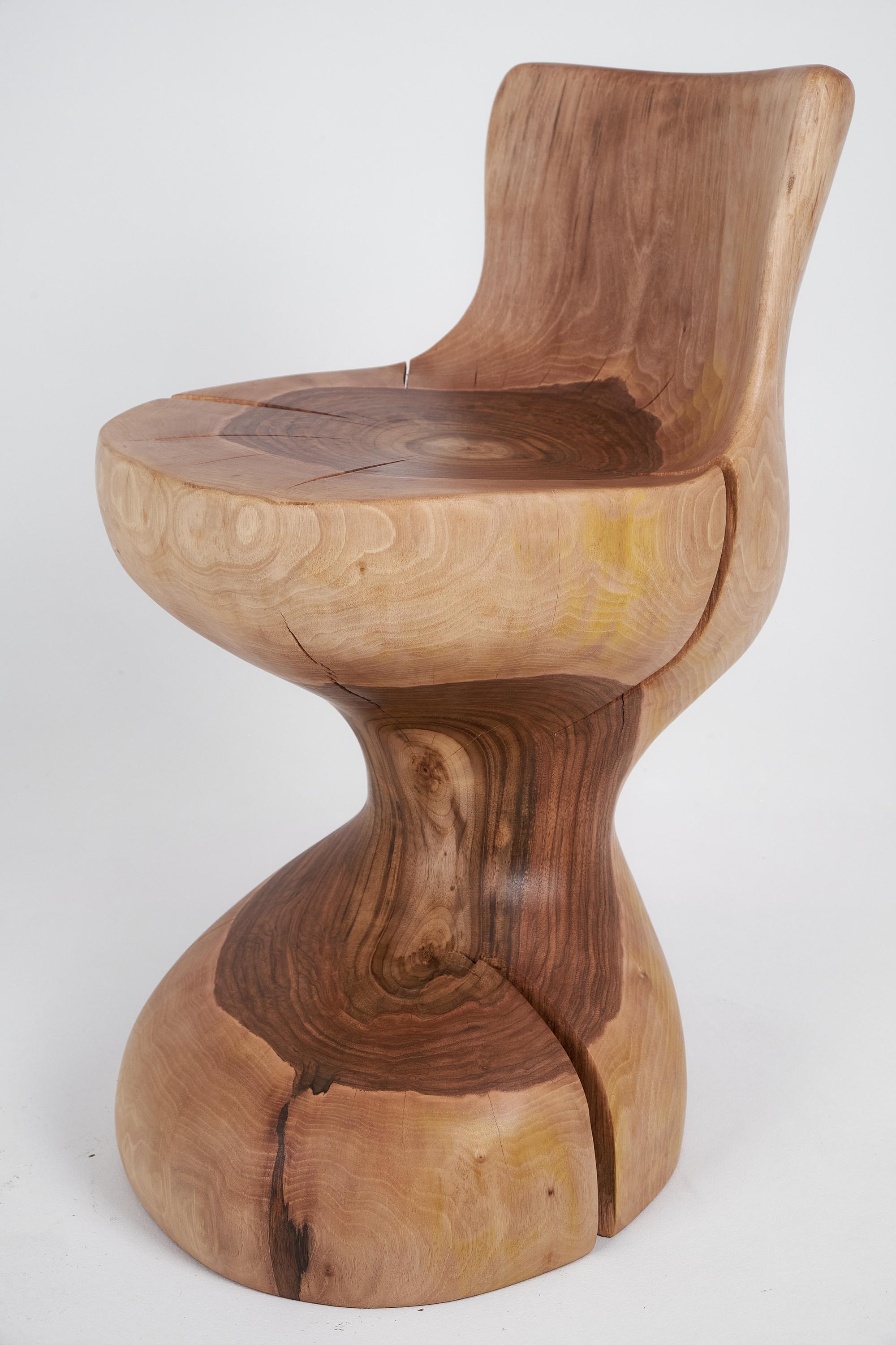 Logniture, chaise sculptée à partir d'une seule pièce de Wood Wood, meubles en rondins, uniques Neuf - En vente à Stara Gradiška, HR