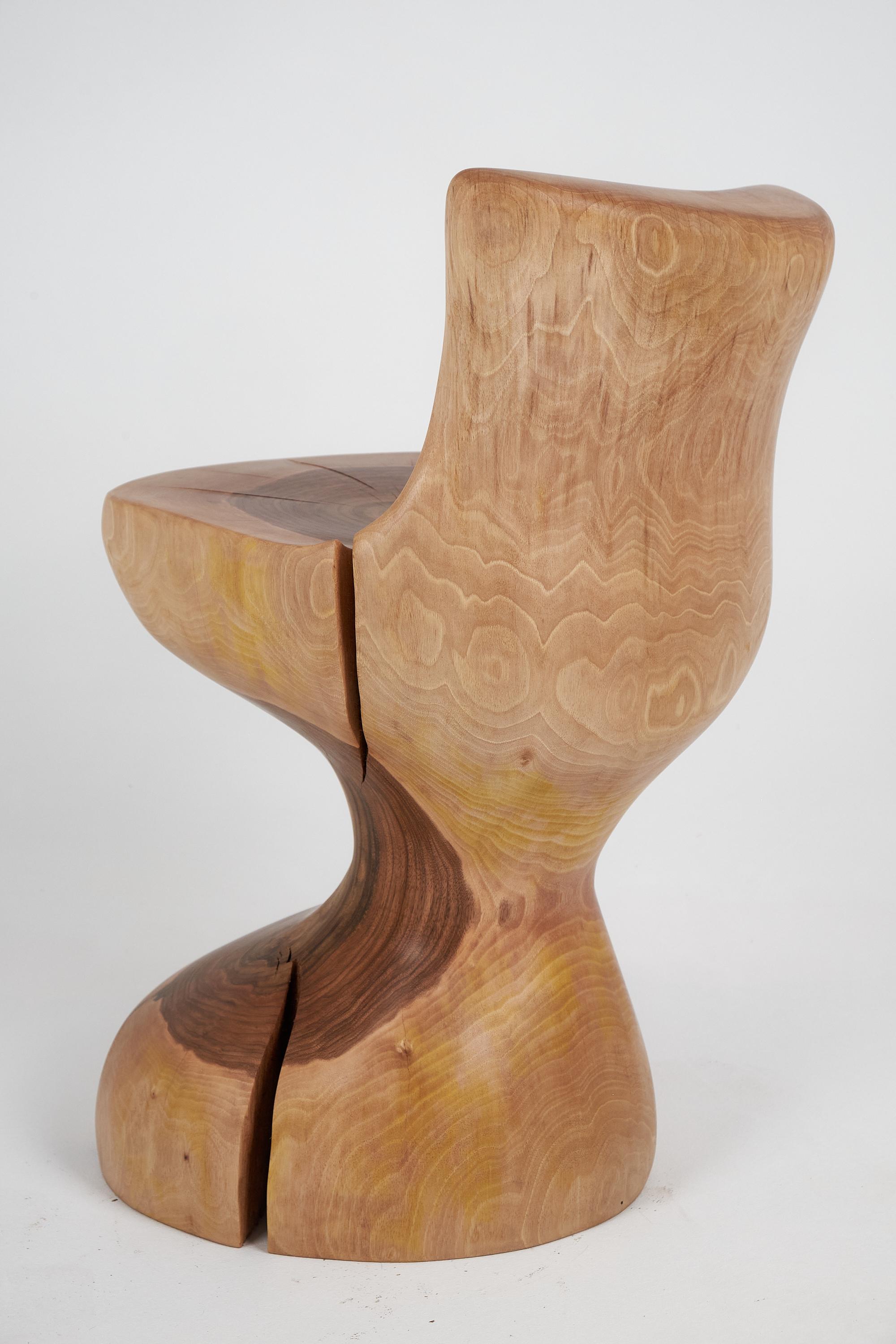 Logniture, chaise sculptée à partir d'une seule pièce de Wood Wood, meubles en rondins, uniques en vente 1