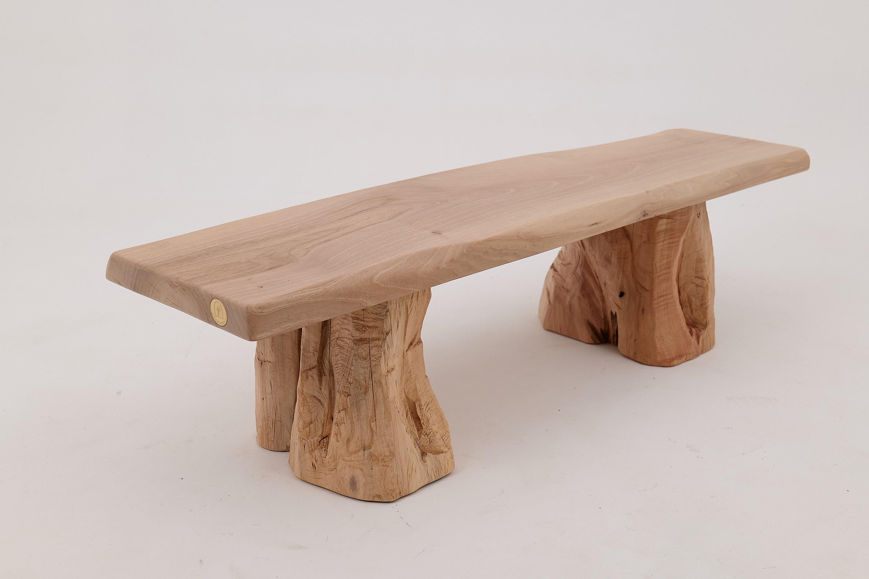 Logniture, Bank aus Nussbaumholz mit naturfarbener Kante, Wabi-Sabi, Brutalismus, Log Furniture im Angebot 2