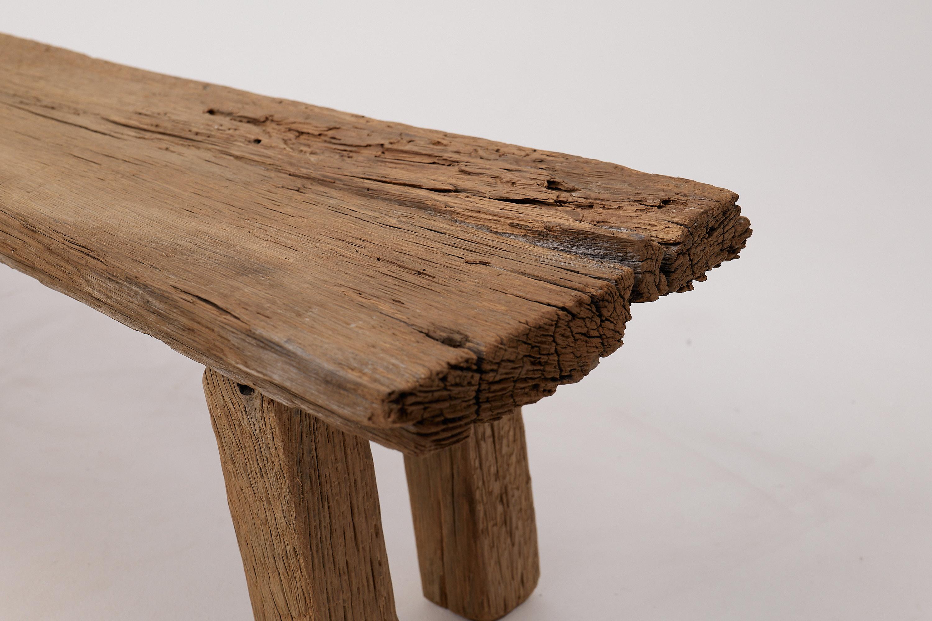Logniture, panchina brutalista in legno di Oak Oak recuperato, naturale ed eco-compatibile in vendita 7