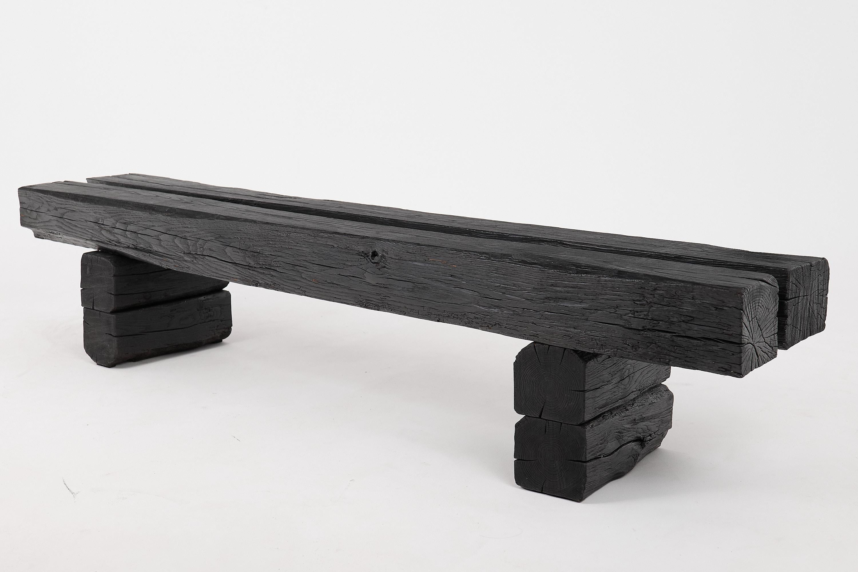 Logniture, Banc 79 pouces en poutres de chêne charbonné recyclé, Outdoor/Indoor, Organic en vente 7