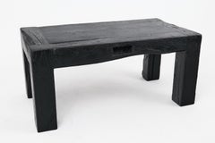 Logniture, Tavolo brutalista in legno di Oak Oak carbonizzato, naturale ed eco-compatibile