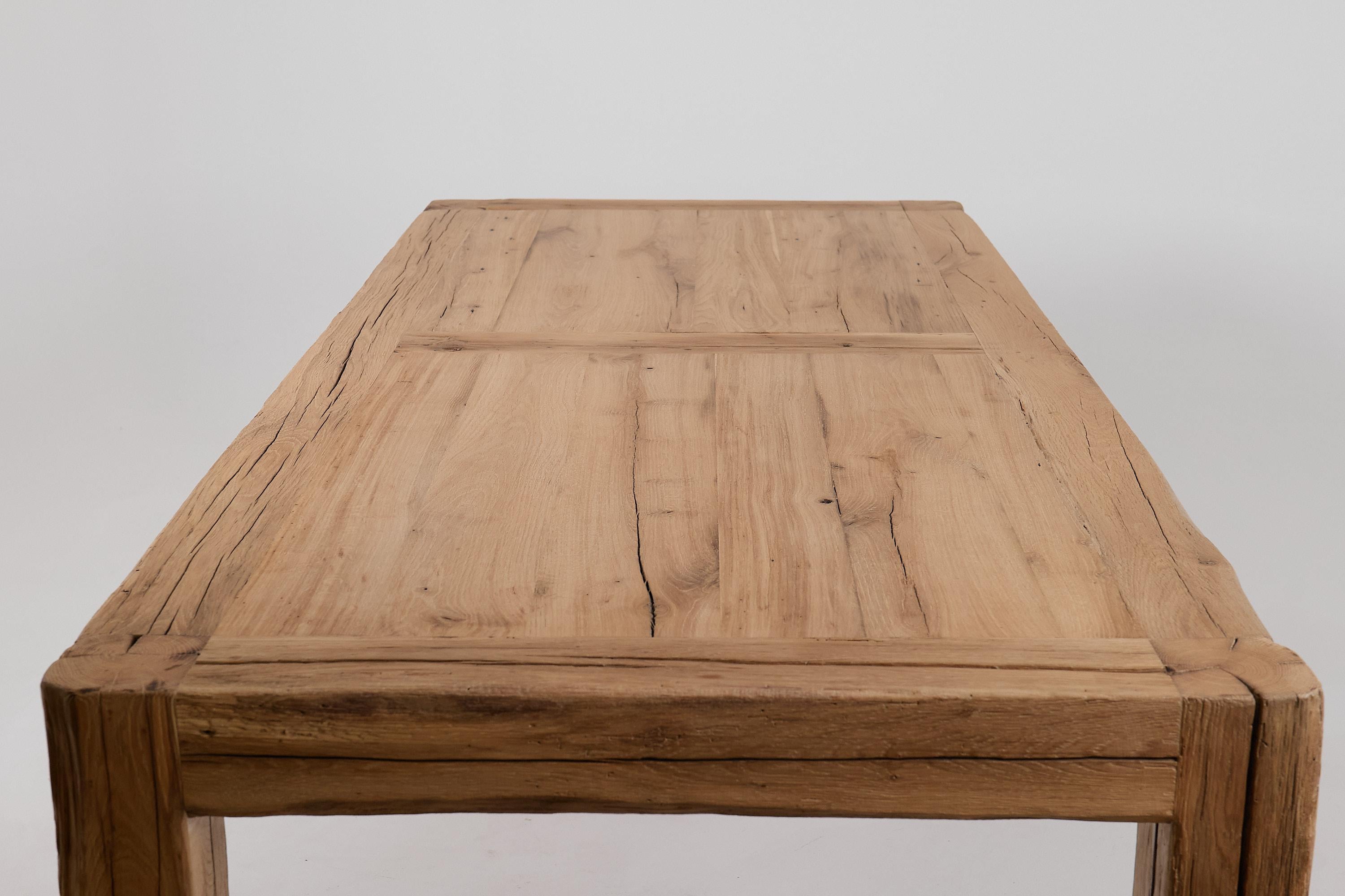Logniture, Tavolo da pranzo da 79 pollici in Oak Oak, Organico, Spazzolato, In magazzino in vendita 2
