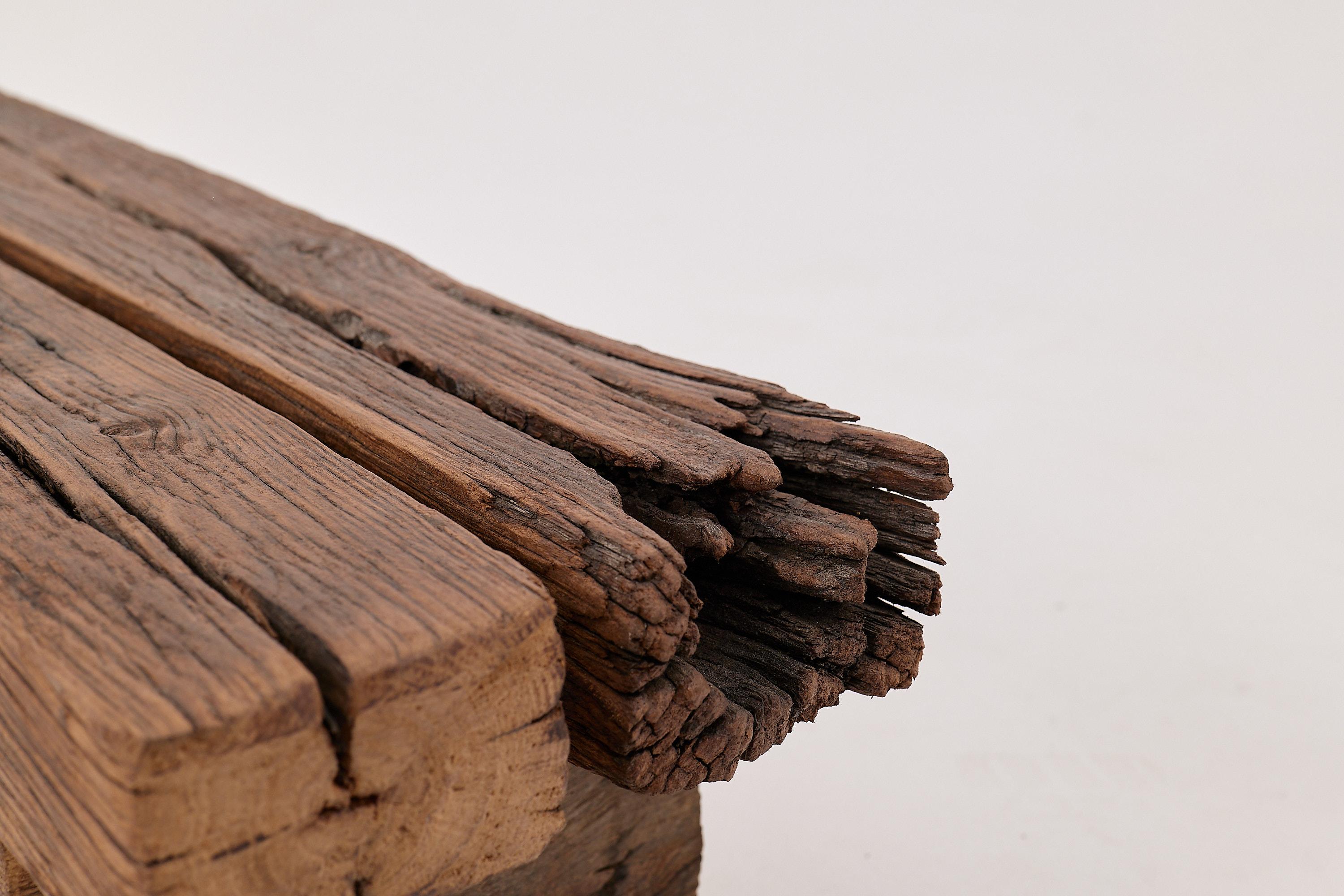 Logniture, Banco Brutalista de Madera de Roble Recuperada, Natural y Ecológico en venta 10