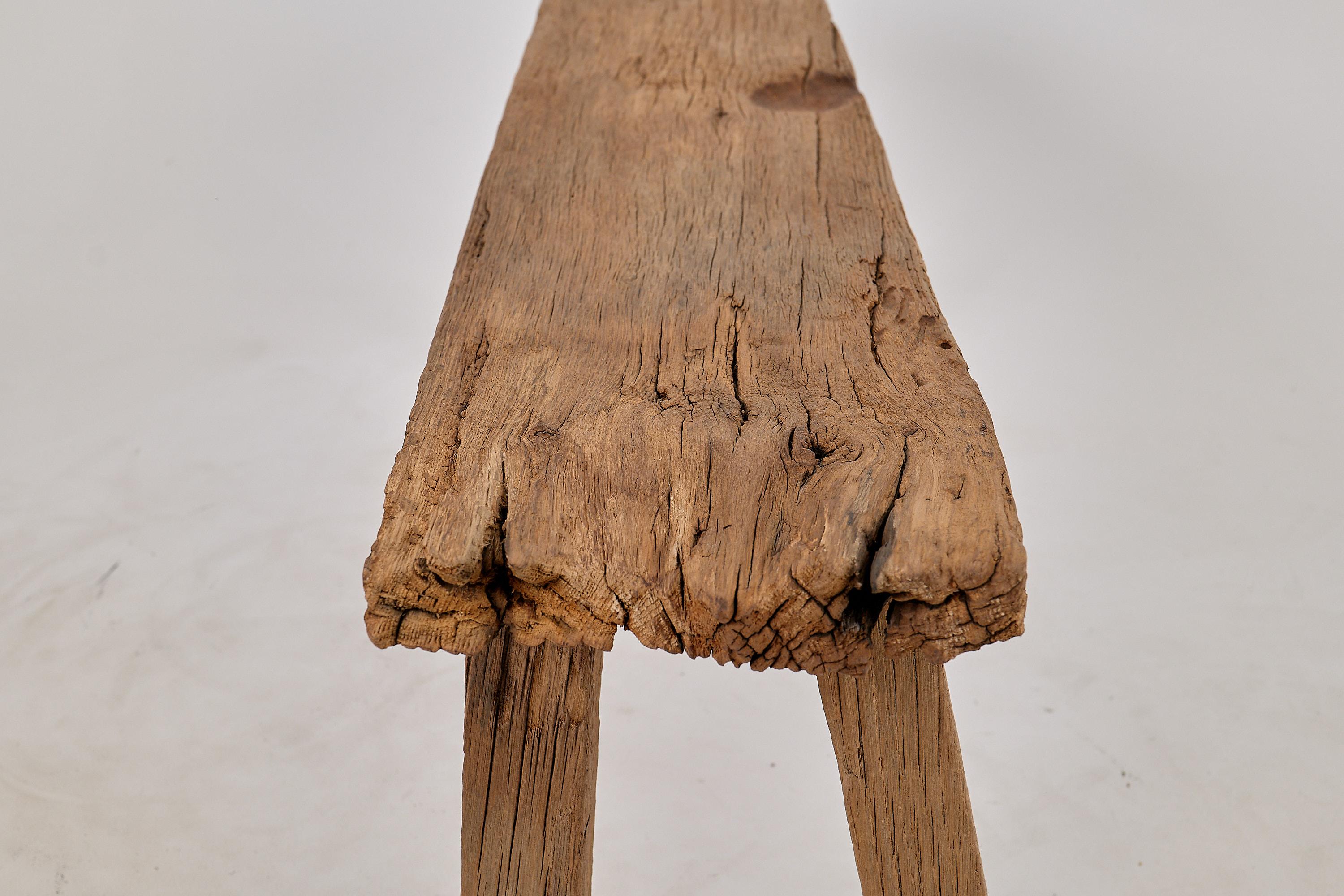 Legno Logniture, panchina brutalista in legno di Oak Oak recuperato, naturale ed eco-compatibile in vendita