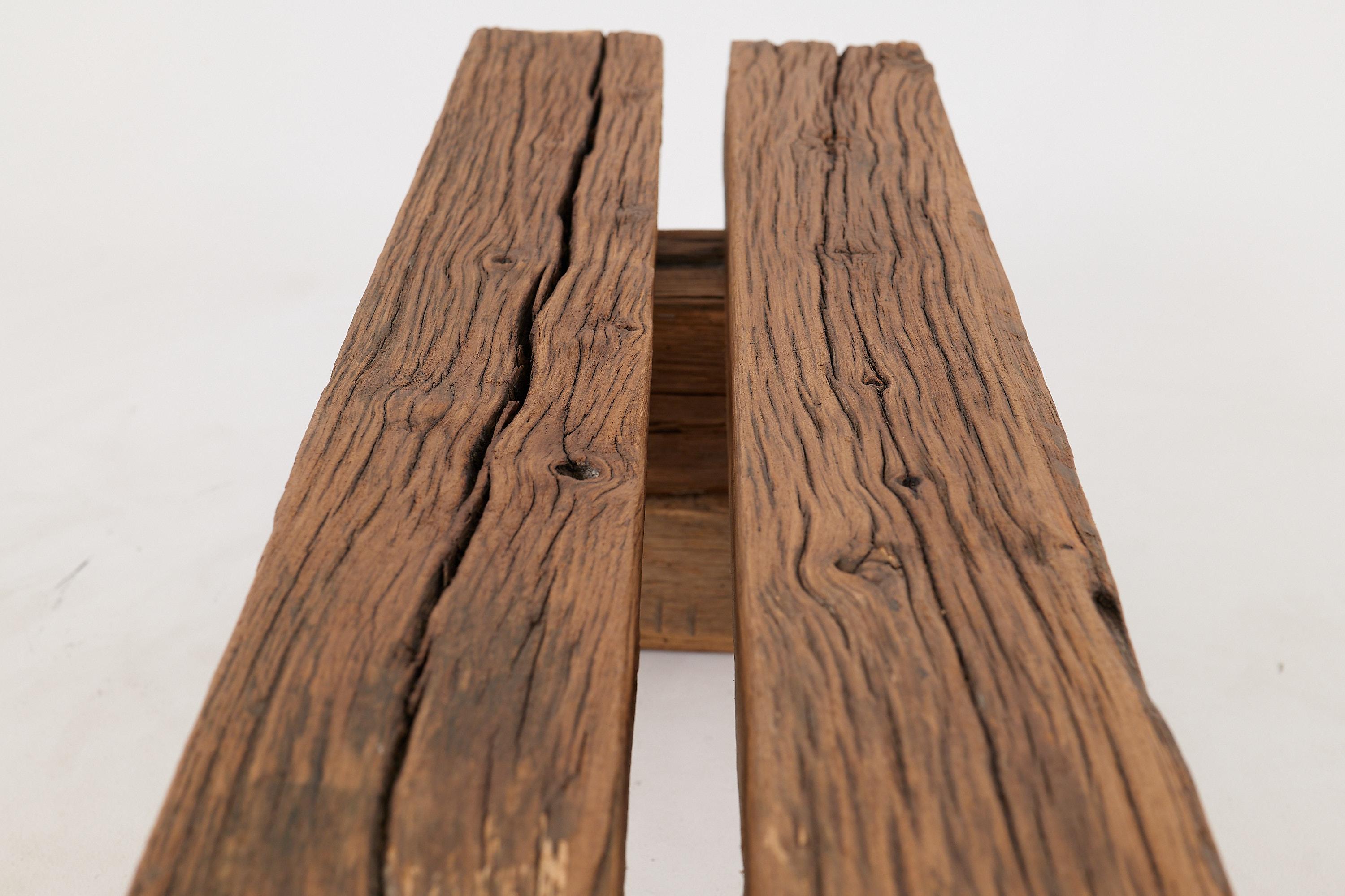 Legno Logniture, panchina brutalista in legno di Oak Oak recuperato, naturale ed eco-compatibile