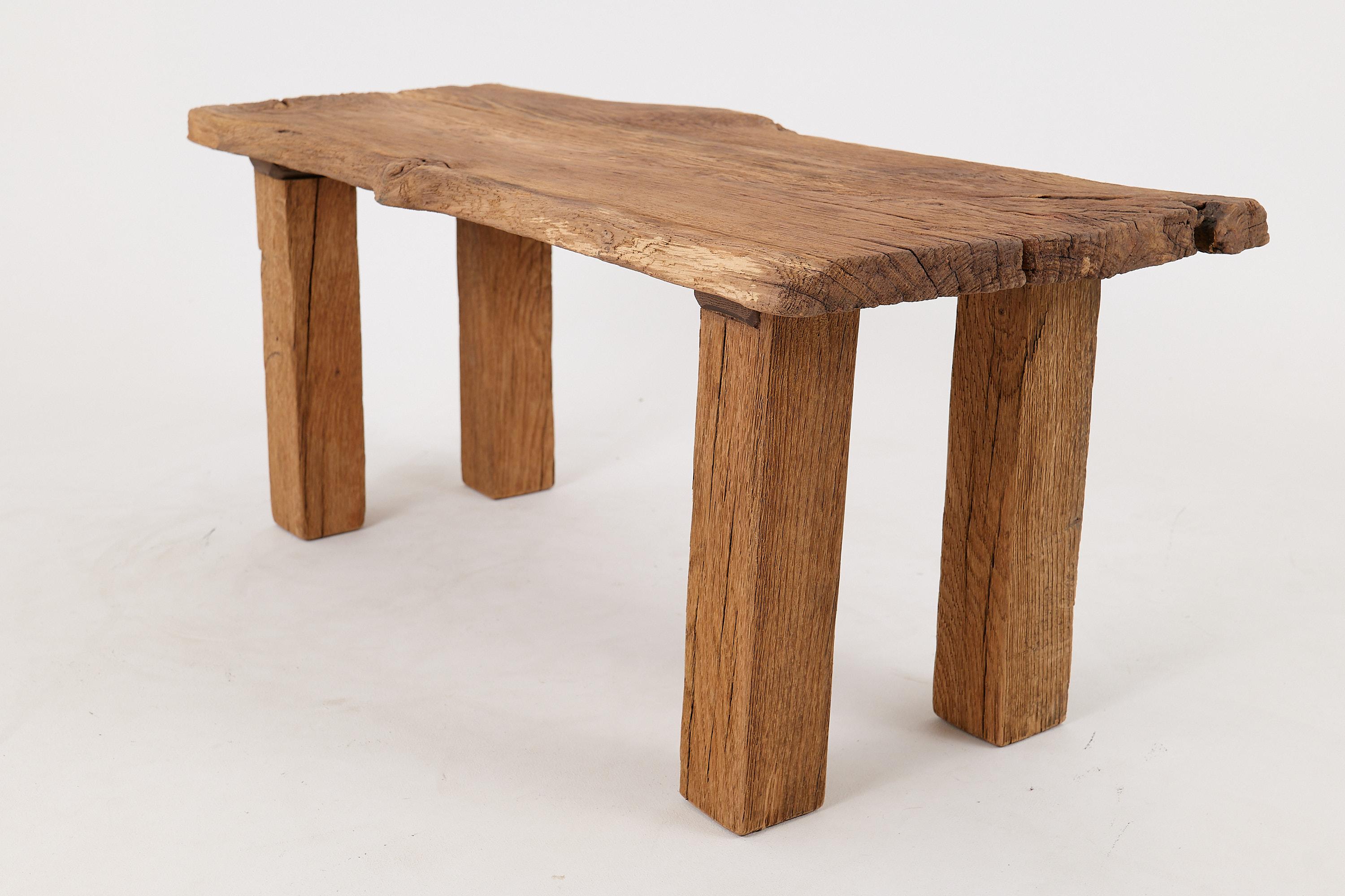 Logniture, tavolino brutalista in legno di Oak Oak recuperato, naturale ed eco-compatibile in vendita 6
