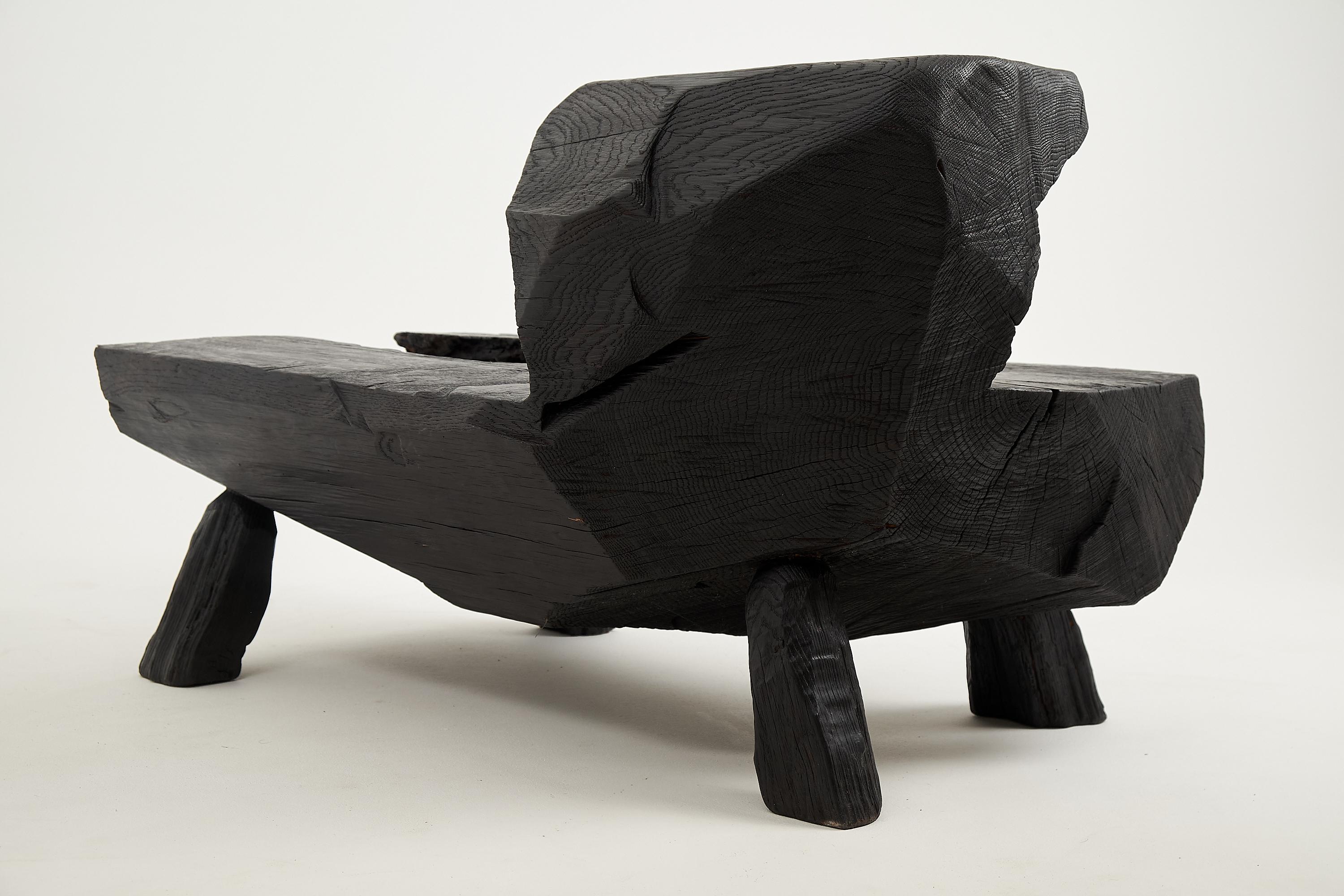 Logniture, Table basse rustique sculpturale, Bois de Oak Oak noir brûlé, Unique en vente 9