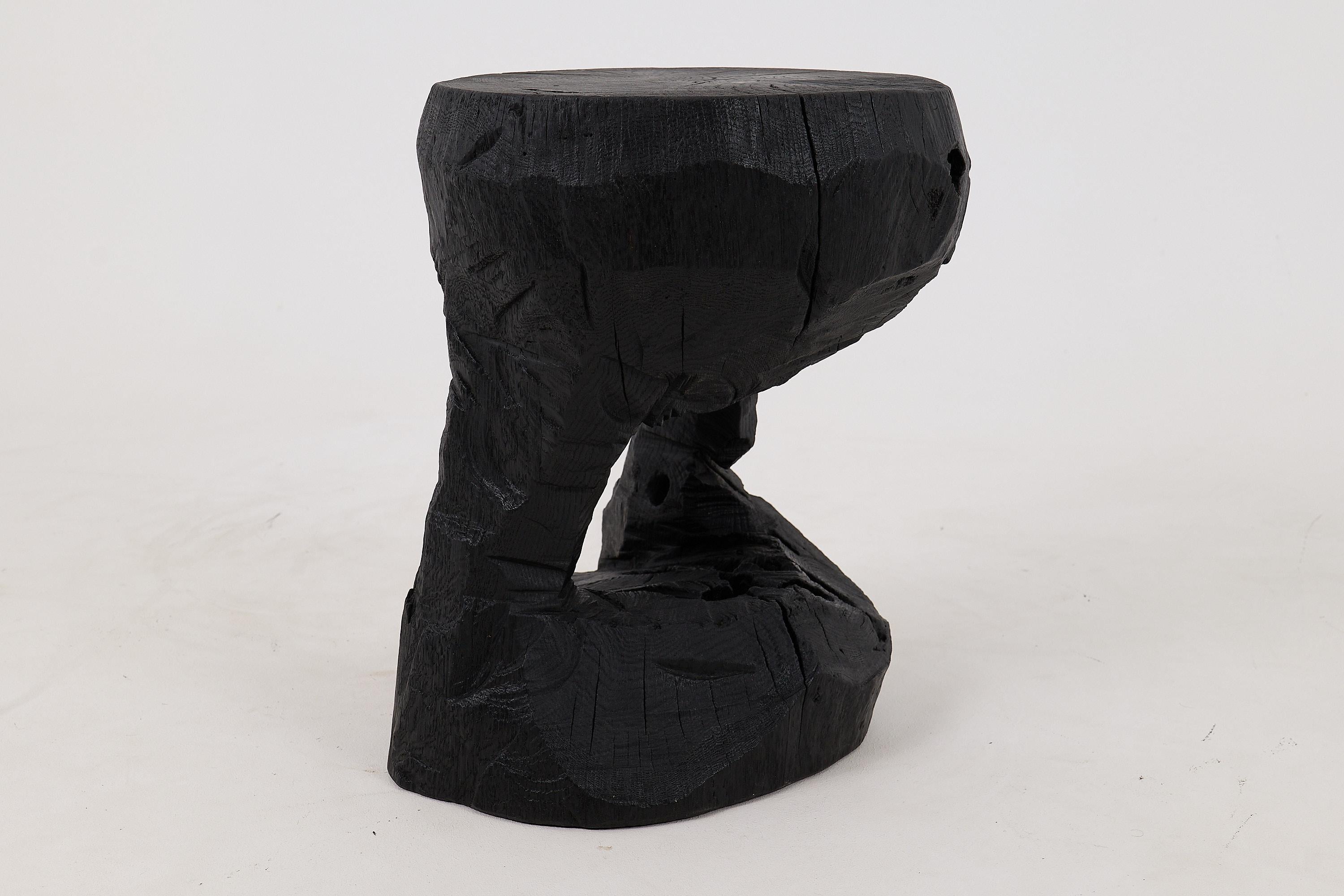 Logniture, Rustic Sculptural Coffee Table, Burnt Black Oak Wood, Unique en vente 10