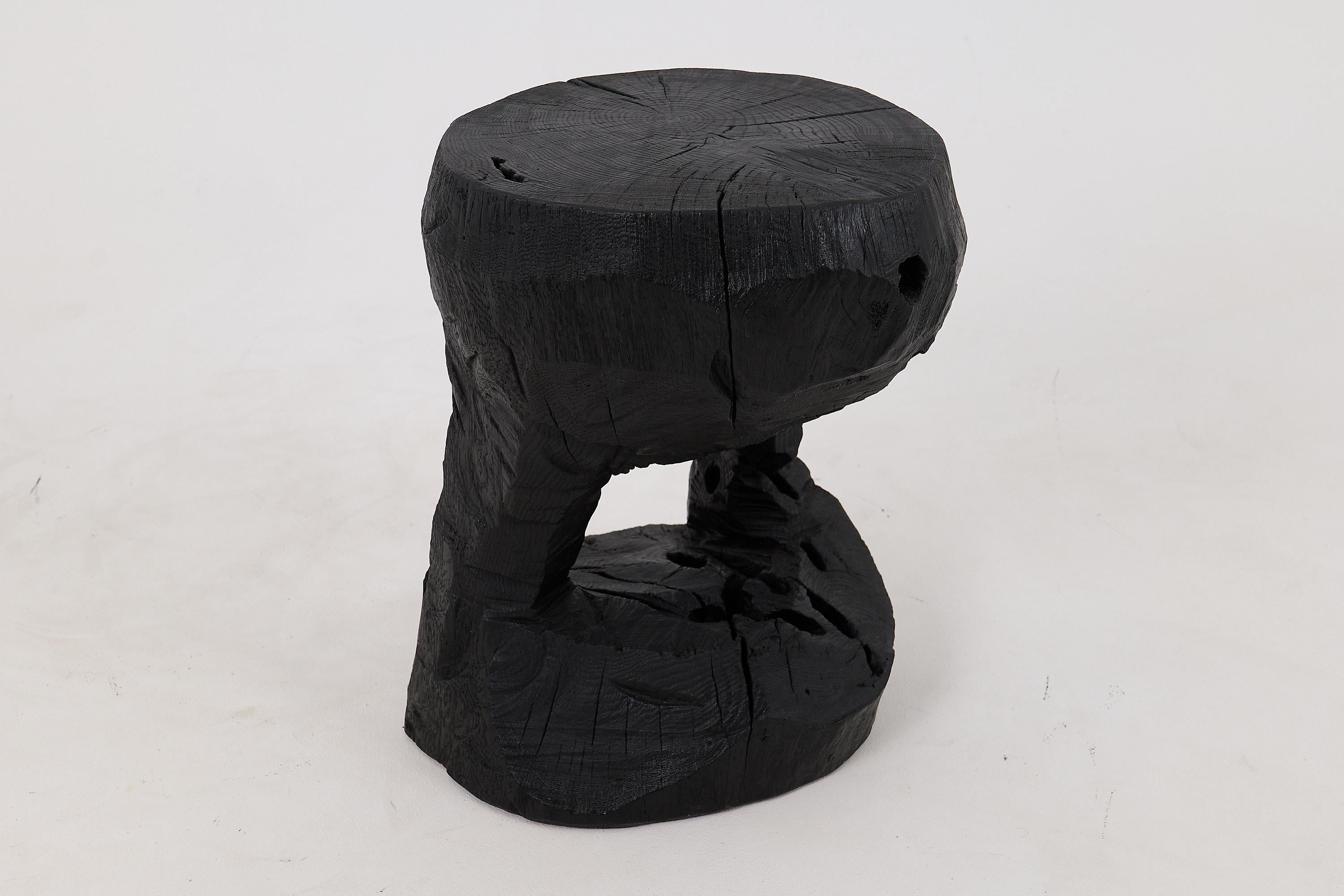 Brutalisme Logniture, Rustic Sculptural Coffee Table, Burnt Black Oak Wood, Unique en vente