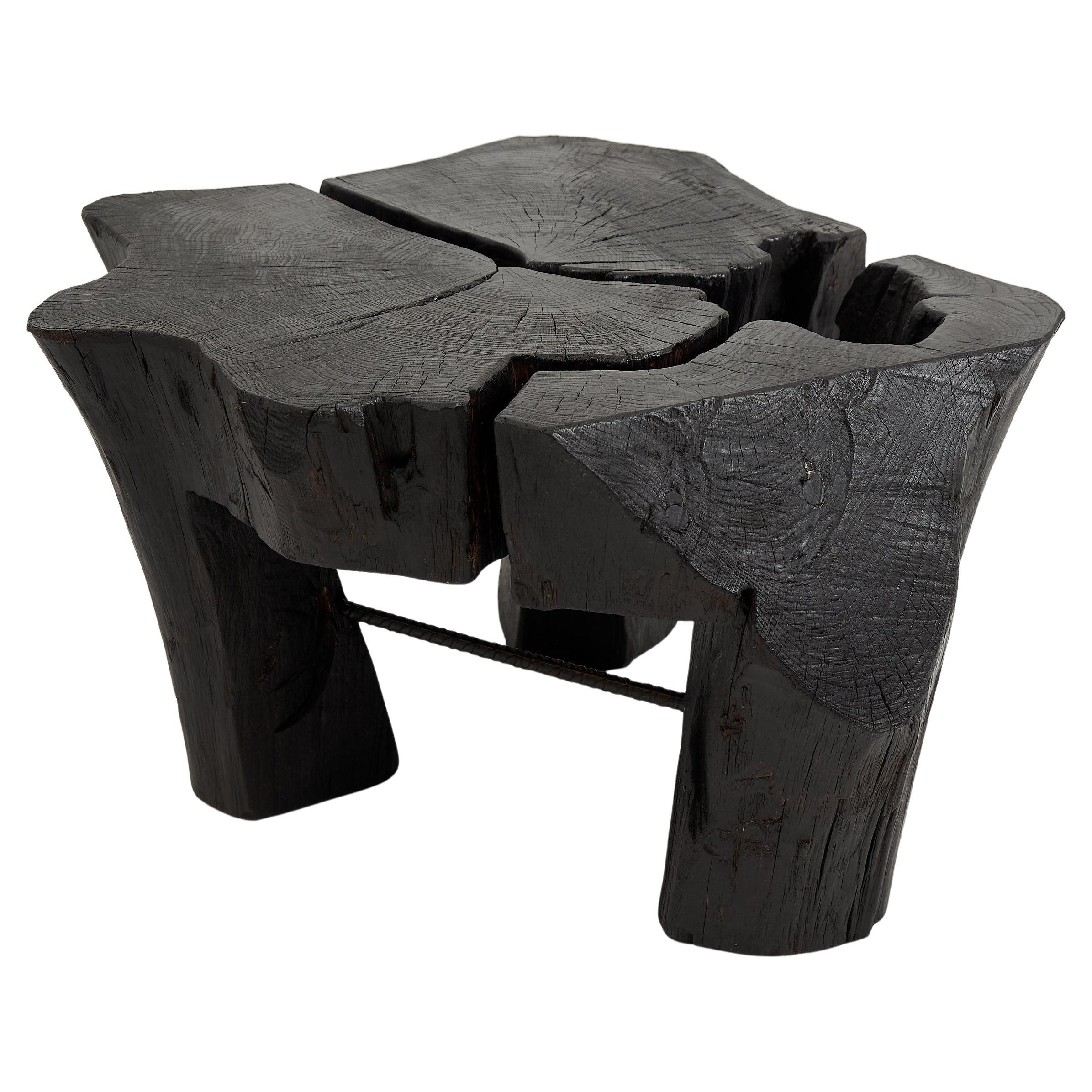 Logniture, Table basse rustique sculpturale, Bois de Oak Oak noir brûlé, Unique
