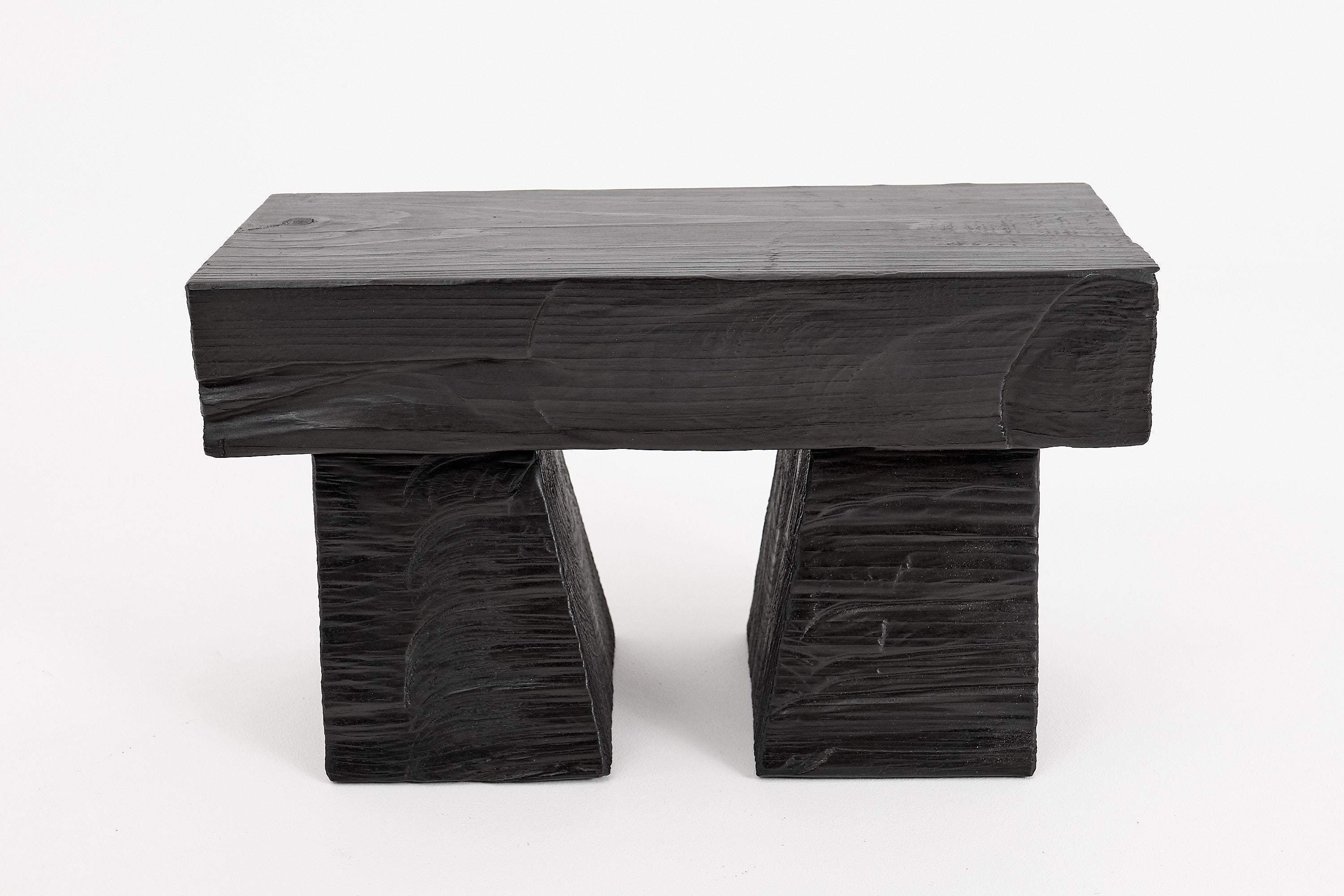 Logniture, sgabello scultoreo in legno annerito con un audace design architettonico In condizioni Nuovo in vendita a Stara Gradiška, HR