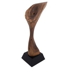 Logniture, Still Stand Abstract Wood Sculpture, Kettensäge geschnitzt, Nussbaum