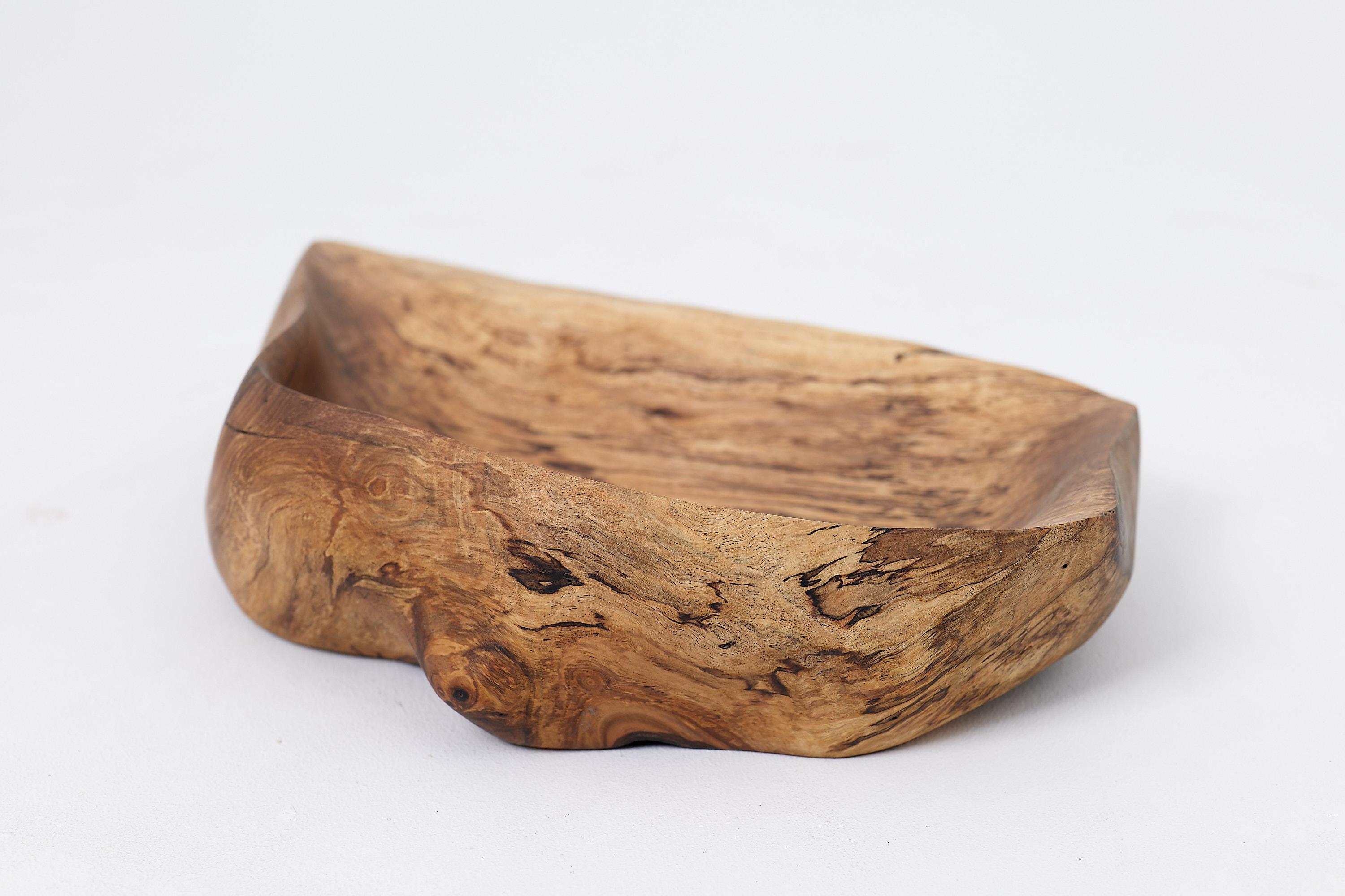 Logniture, Walnut Bowl, Handmade, Carved, Unique For Sale 6