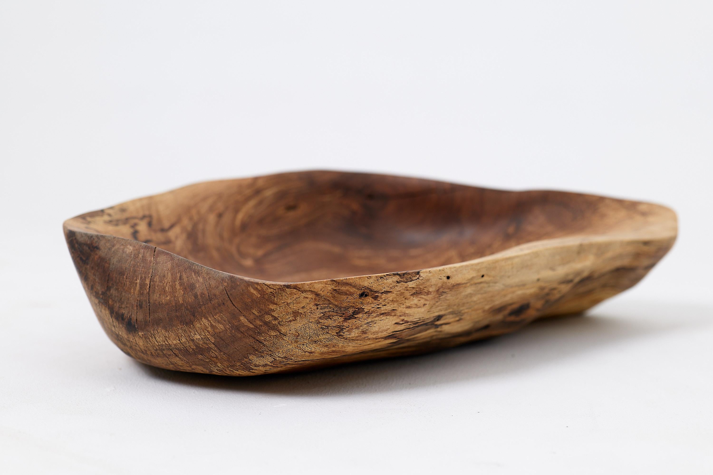Logniture, Walnut Bowl, Handmade, Carved, Unique For Sale 10
