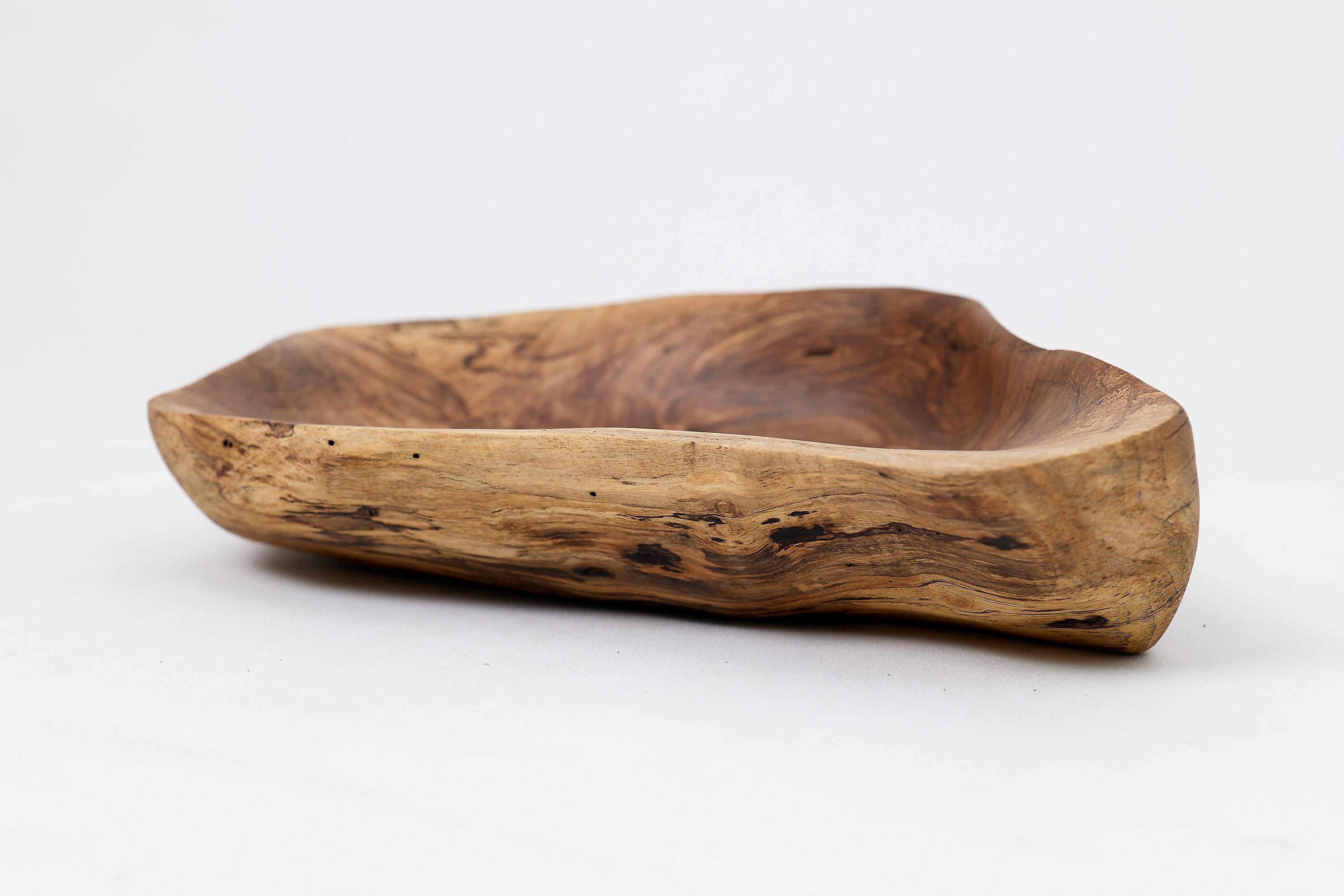 Logniture, Walnut Bowl, Handmade, Carved, Unique In New Condition For Sale In Stara Gradiška, HR