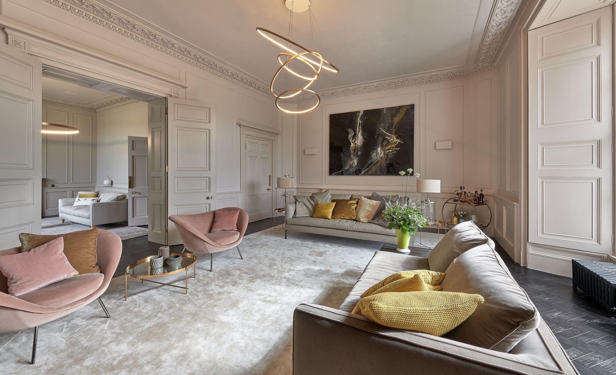 Lohja 6 Kronleuchter von Cameron Design House (Metall) im Angebot