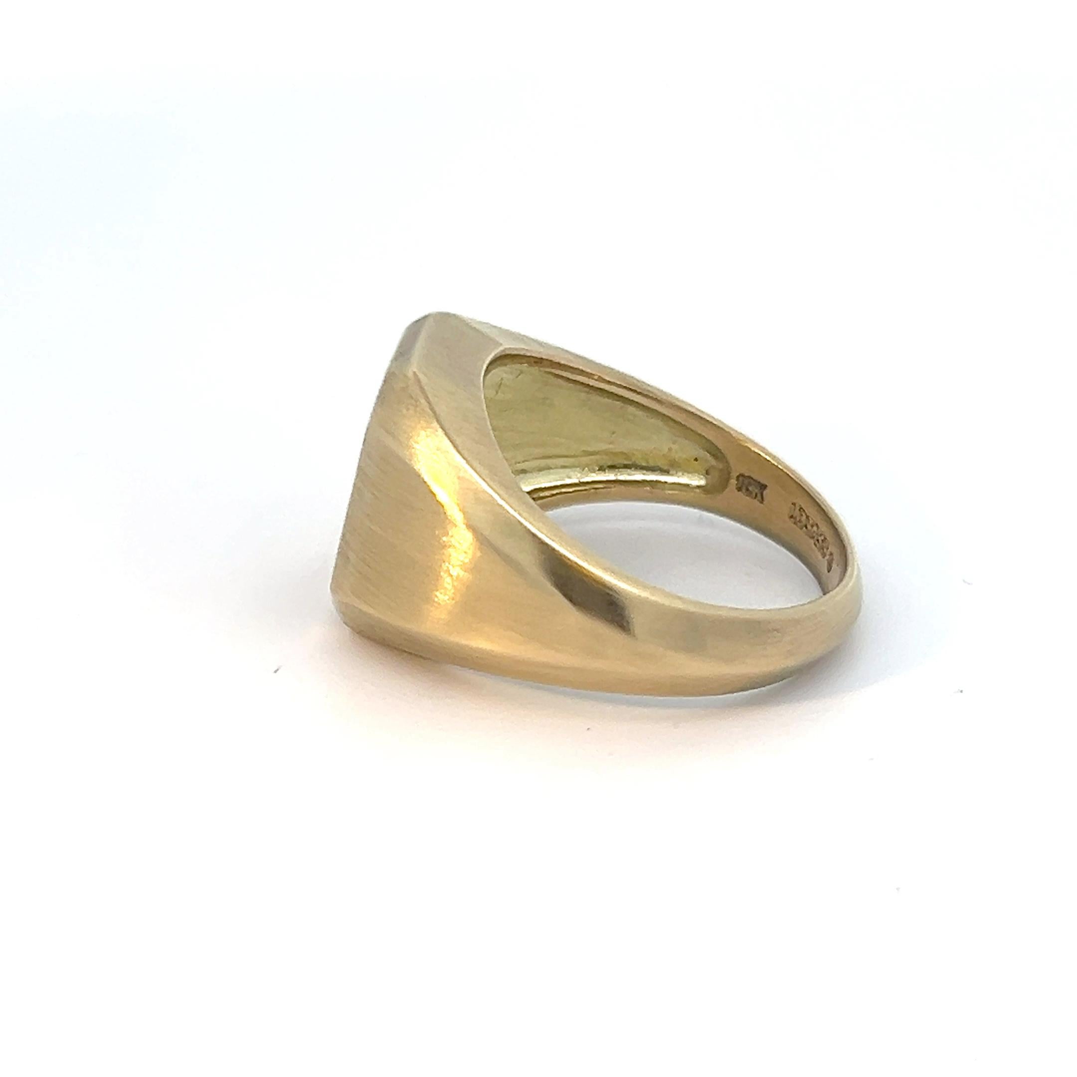 For Sale:  Lois D. Sasson Design Men's 18k Yellow Gold Tiger Eye Signet Ring  2