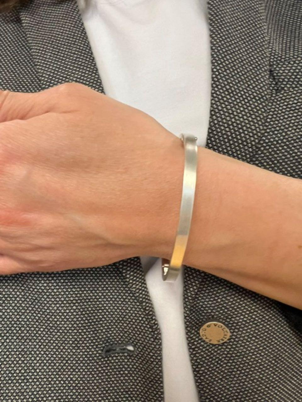 da uomo o donna Bangle da uomo in argento sterling di Lois D. A. Silver con chiusura a scatto da 7,5