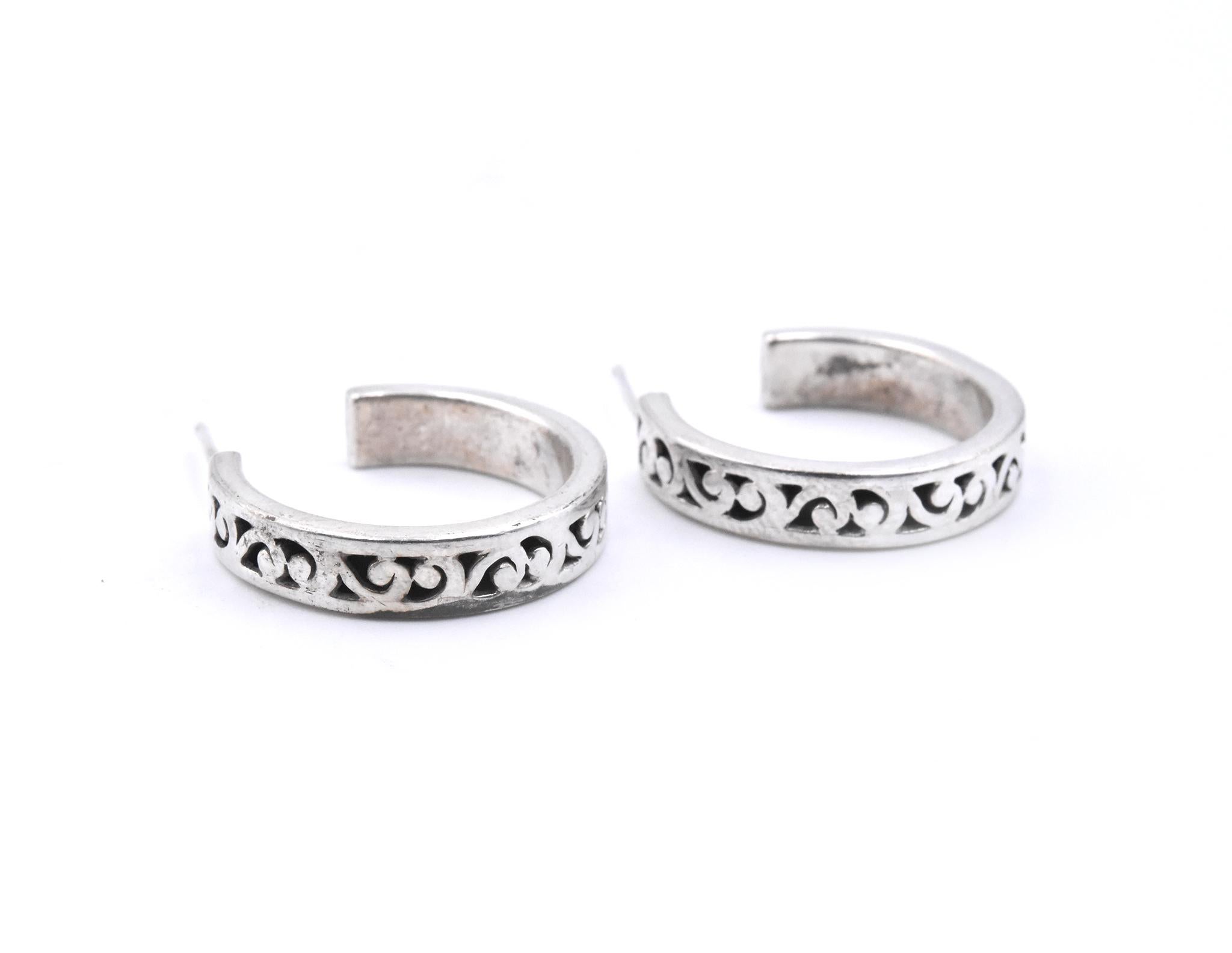 Designer: Lois Hill
Material: sterling silver 
Dimensions: earrings measure 23mm X 5mm
Weight: 7.02 grams
